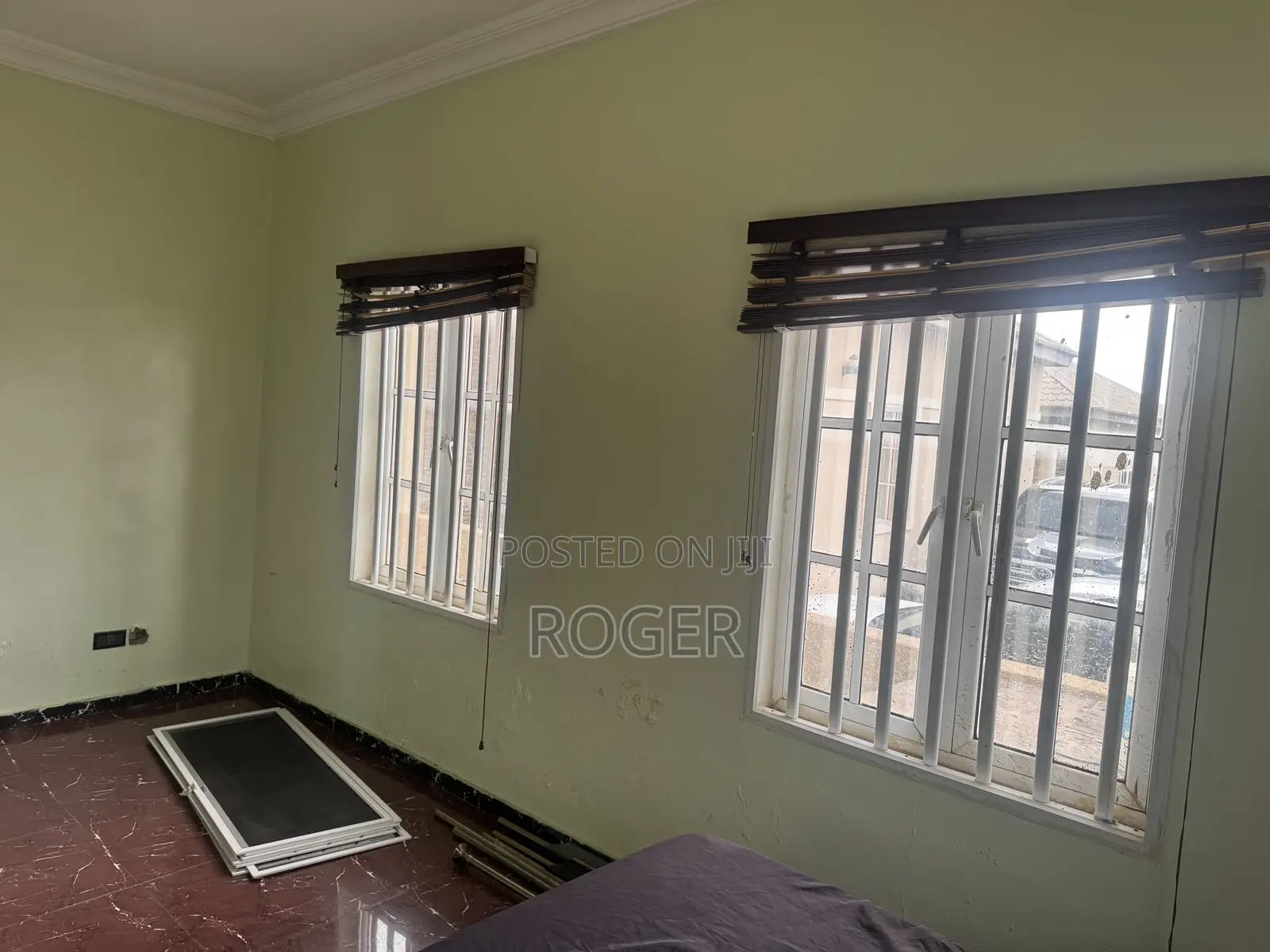 1bdrm House in Kboat Junction, Dome for sale
