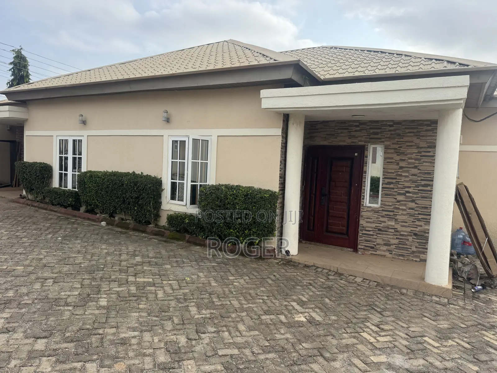 1bdrm House in Kboat Junction, Dome for sale