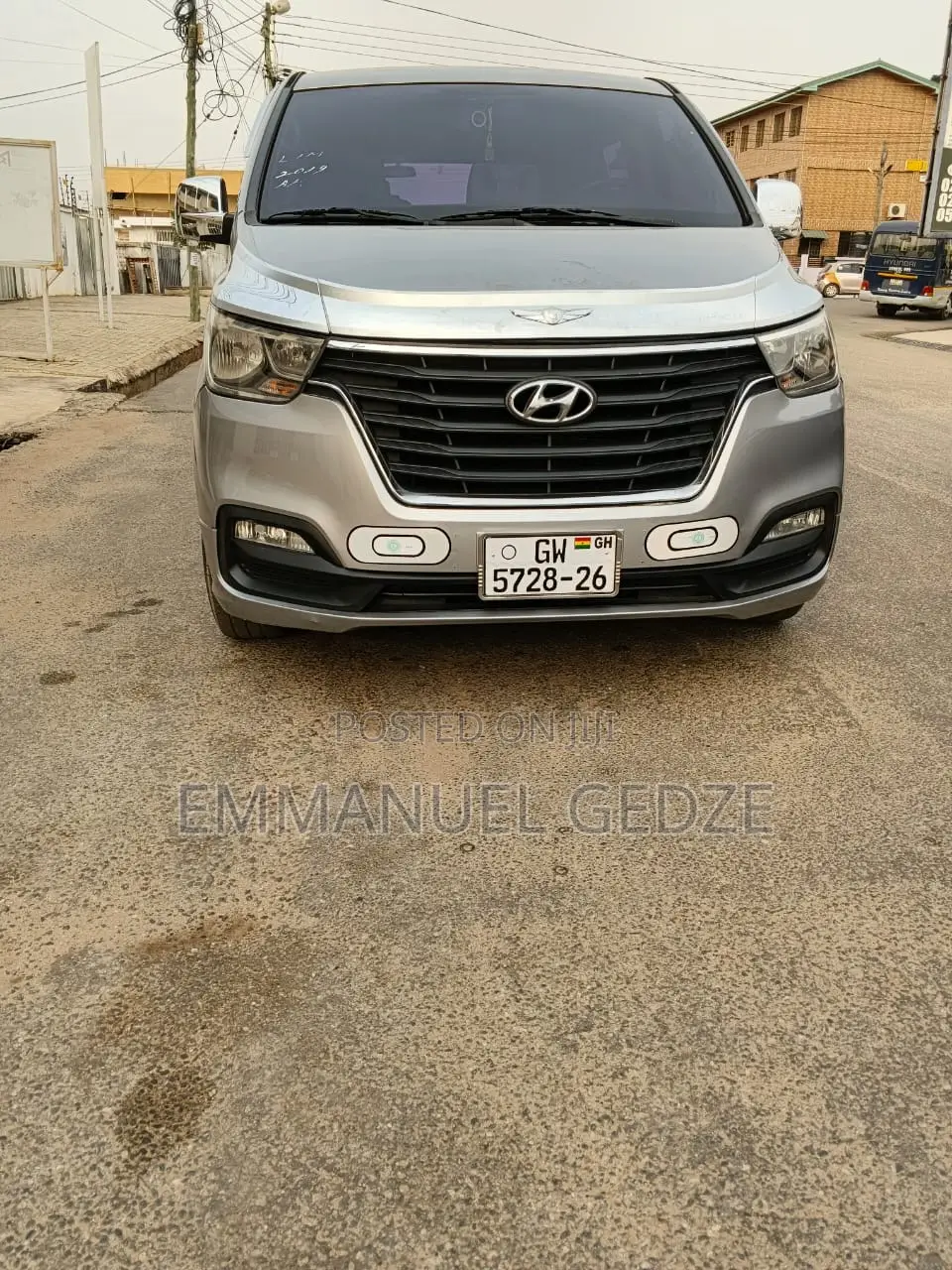 Mini Van - For Rent