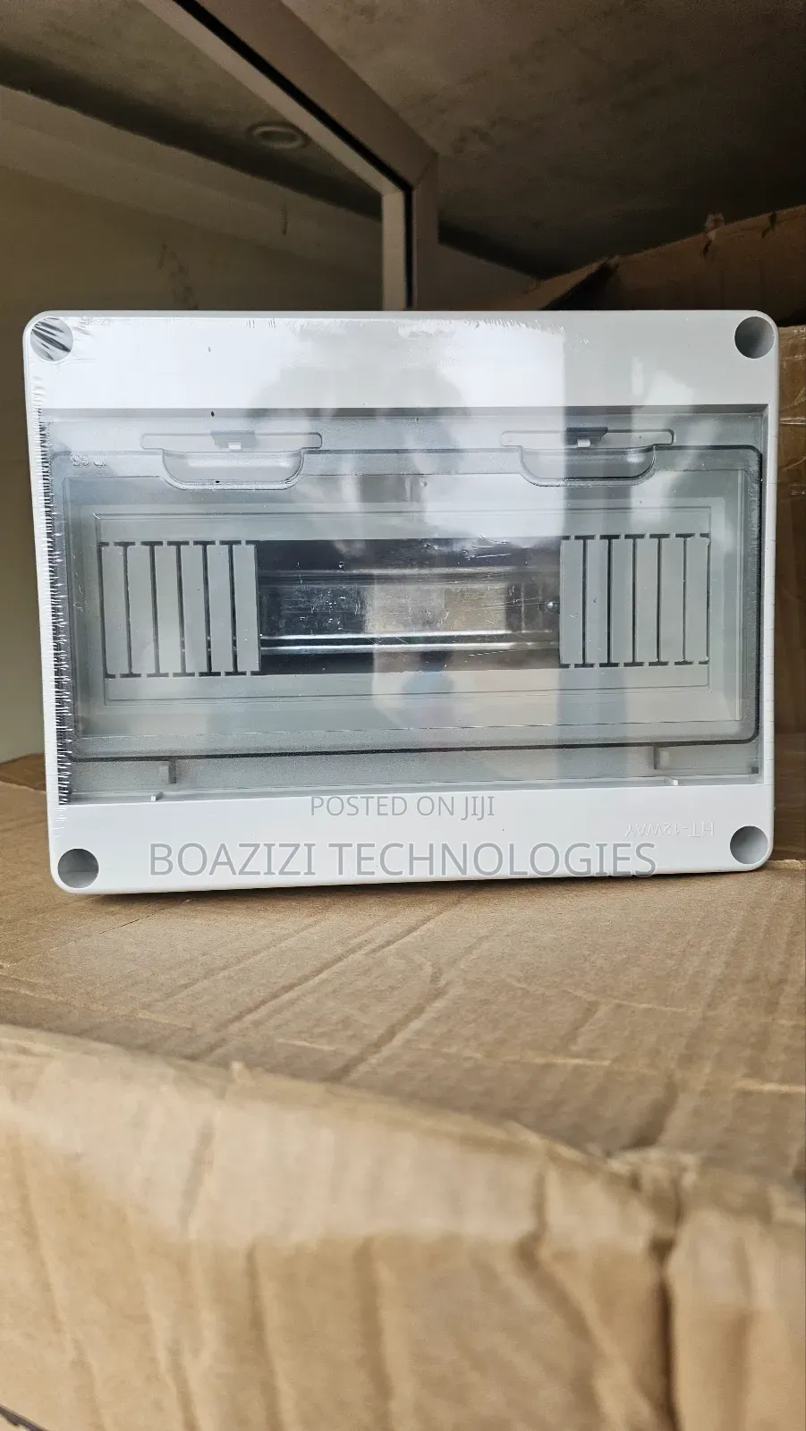 IP65 12Way Plastic Enclosure/ Breaker Box