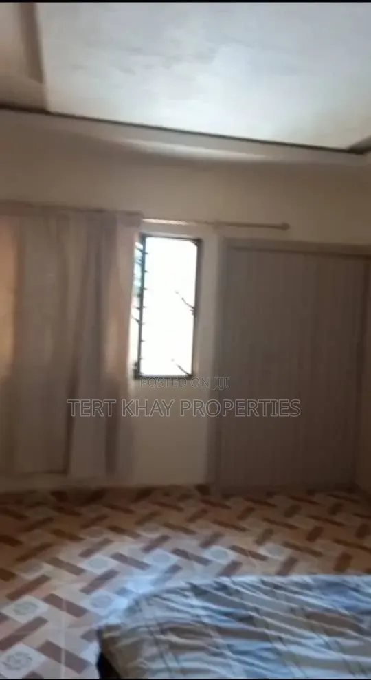 3bdrm House in Akweley for sale