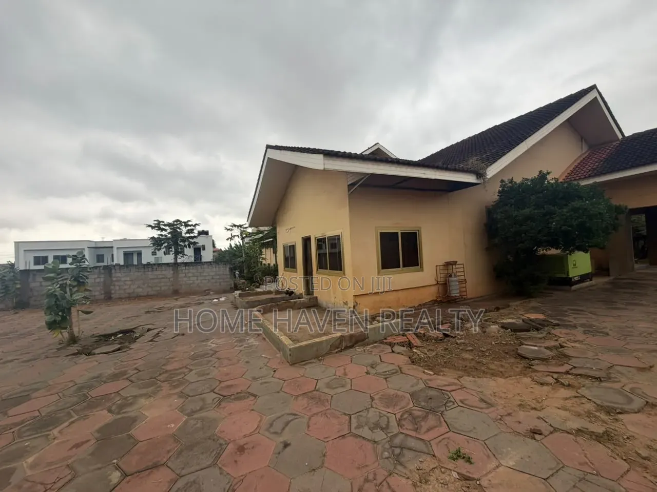 1.25 ACRES Land for Sale at Adjiriganor East Legon