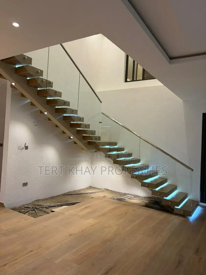 4bdrm House in Borteyman, School Junction for sale