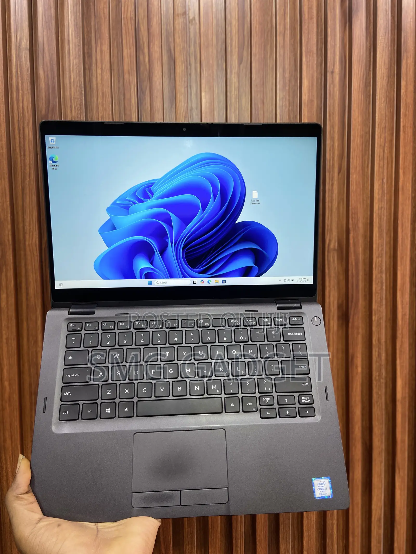 Laptop Dell Latitude 5300 2-in-1 8GB Intel Core i7 SSD 256GB