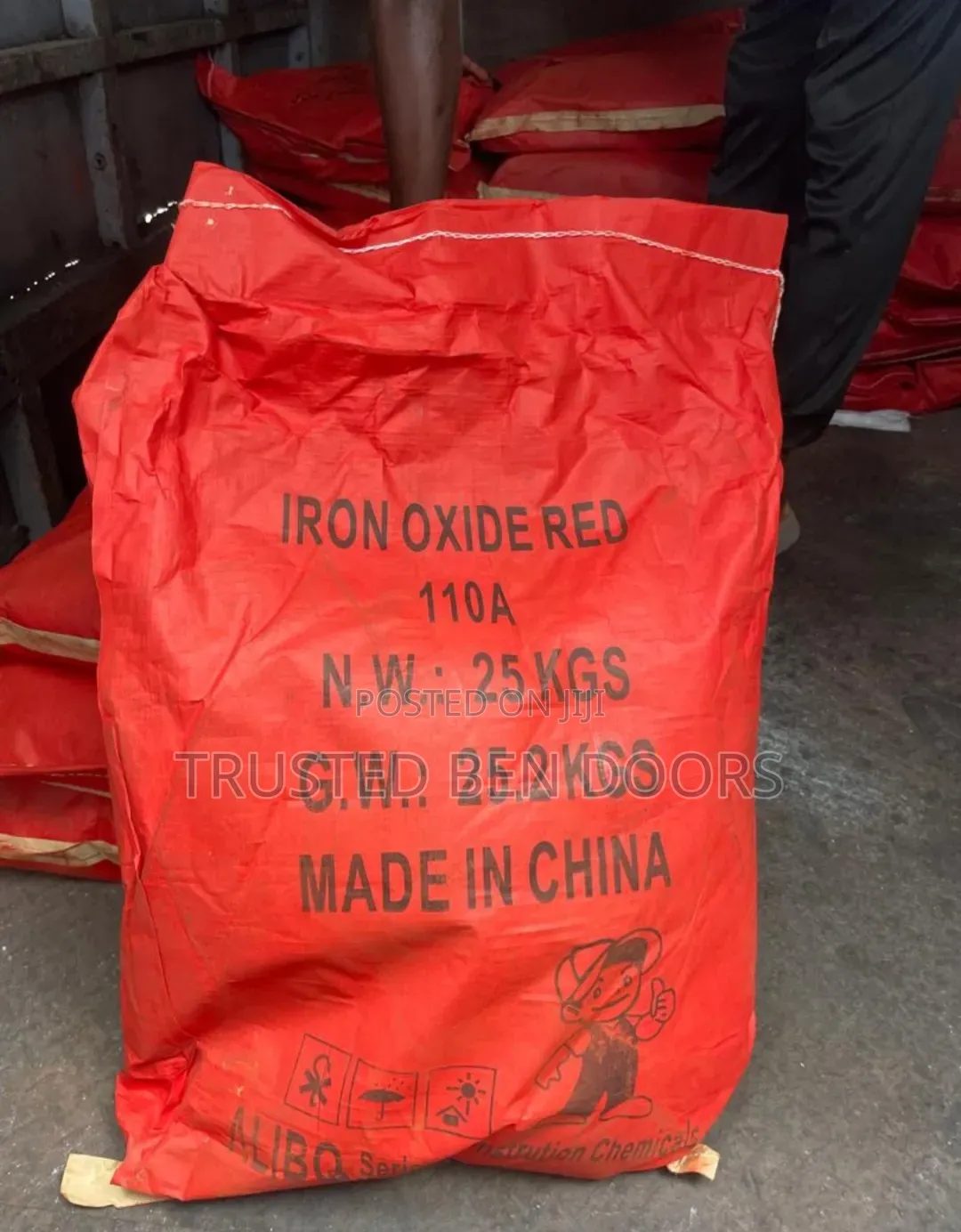 Red Iron Oxide Colour Pigment for Flooring Works and Paint Making