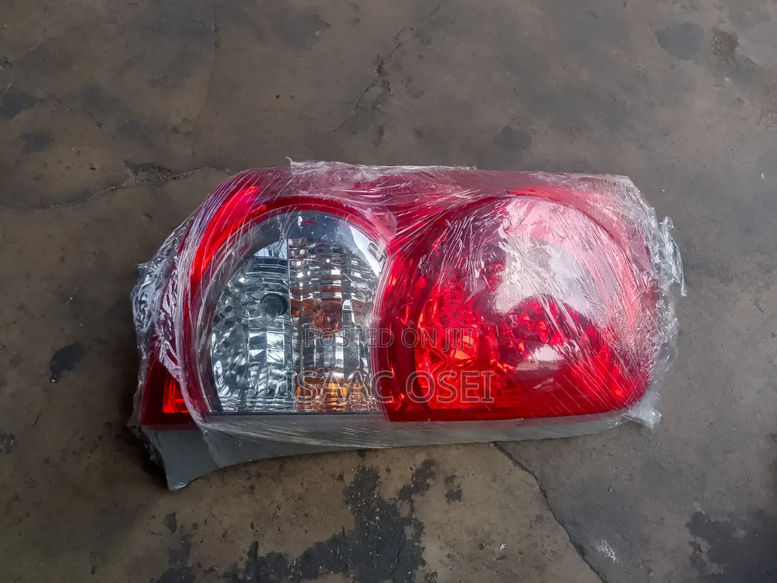 Toyota Romeo 2005 Tail Light