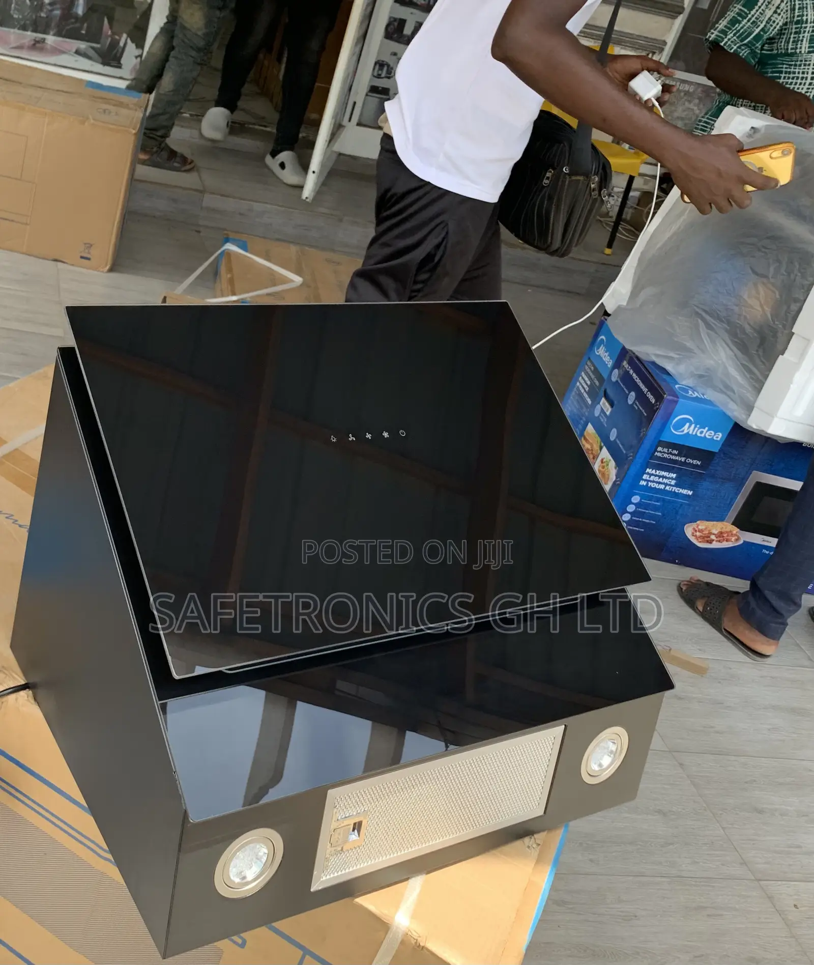 Grab Fabulous Midea 60cm Angled Chimney Cooker Hood