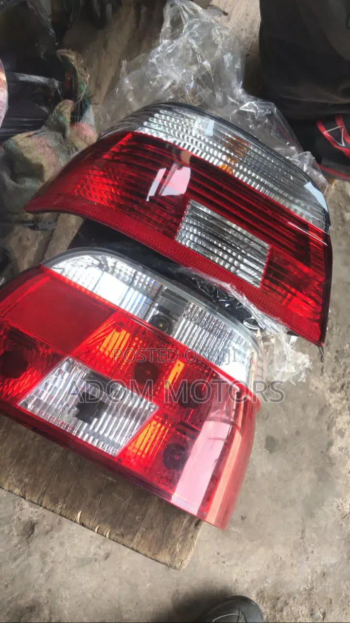 BMW E39 Tail Light