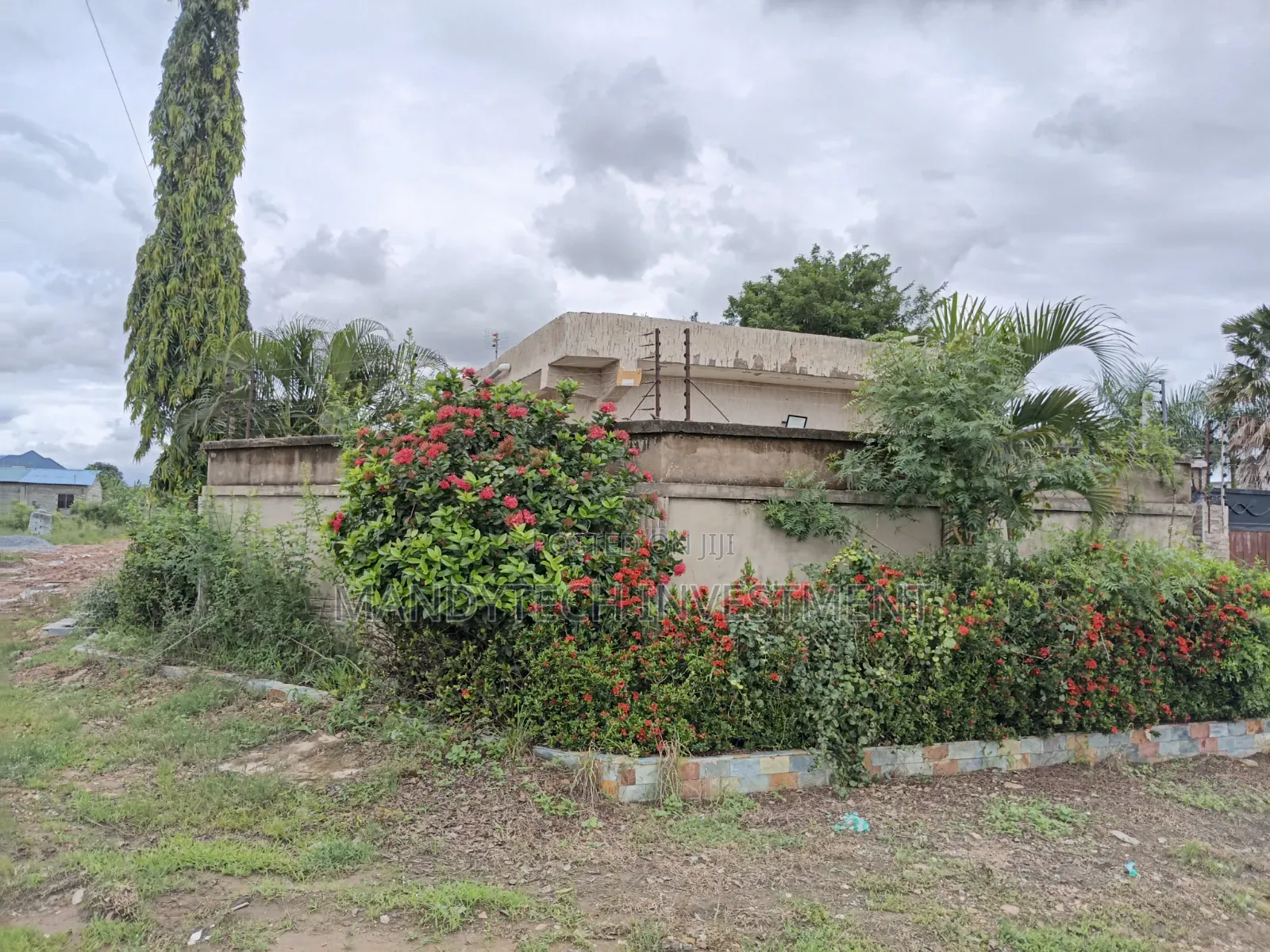 Beautiful Land for Your Dream House - Tema - Mataheko