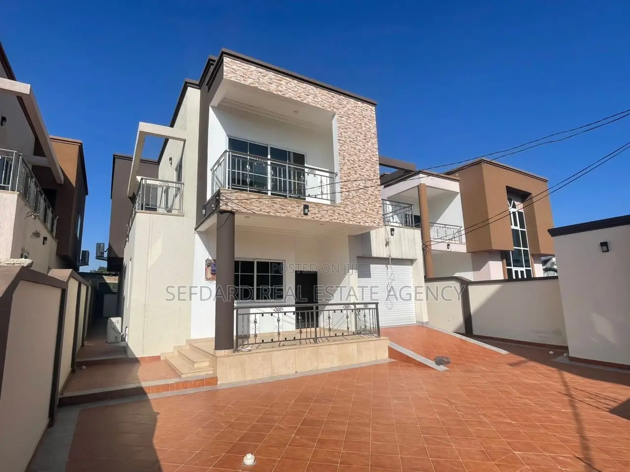4bdrm Duplex in Sefdard Properties, Pokuase for rent
