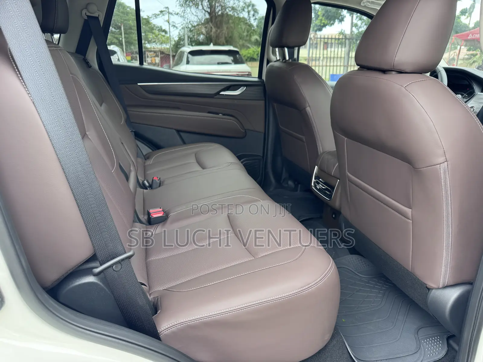 Nissan Terrano 2025 White