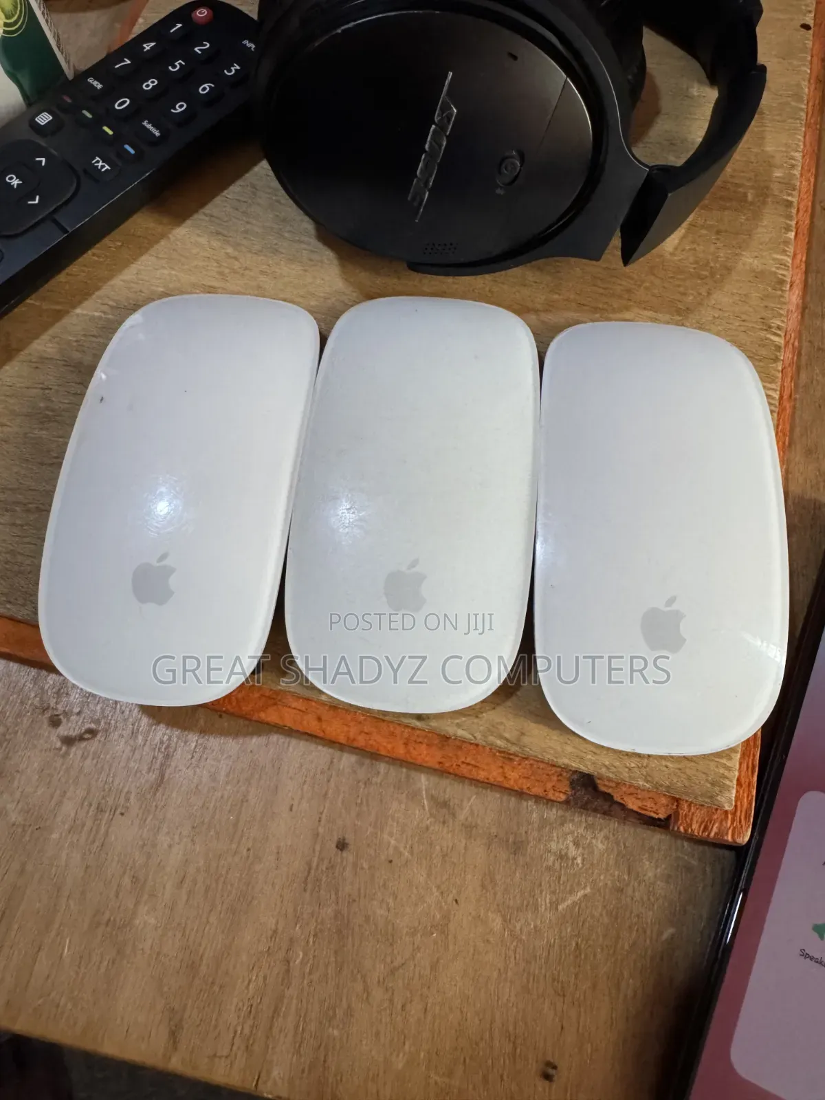 Apple Magic Mouse 2(Wireless Rechargable)