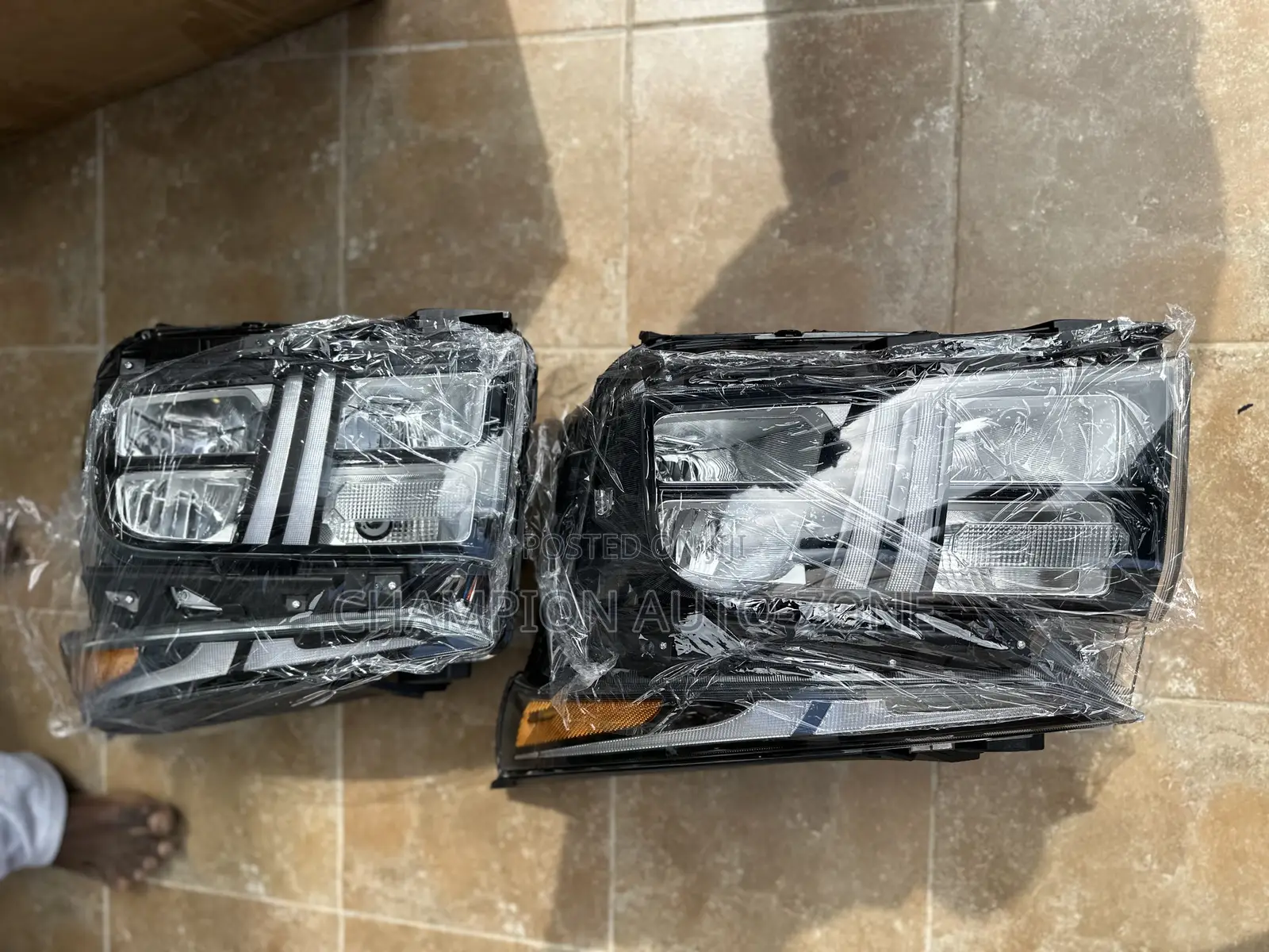 Hyundai Santa Fe 2021-2022-2023 Original Headlight Pair
