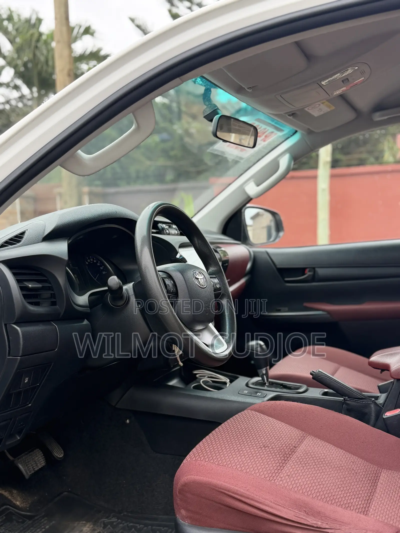 Toyota Hilux 2019 White
