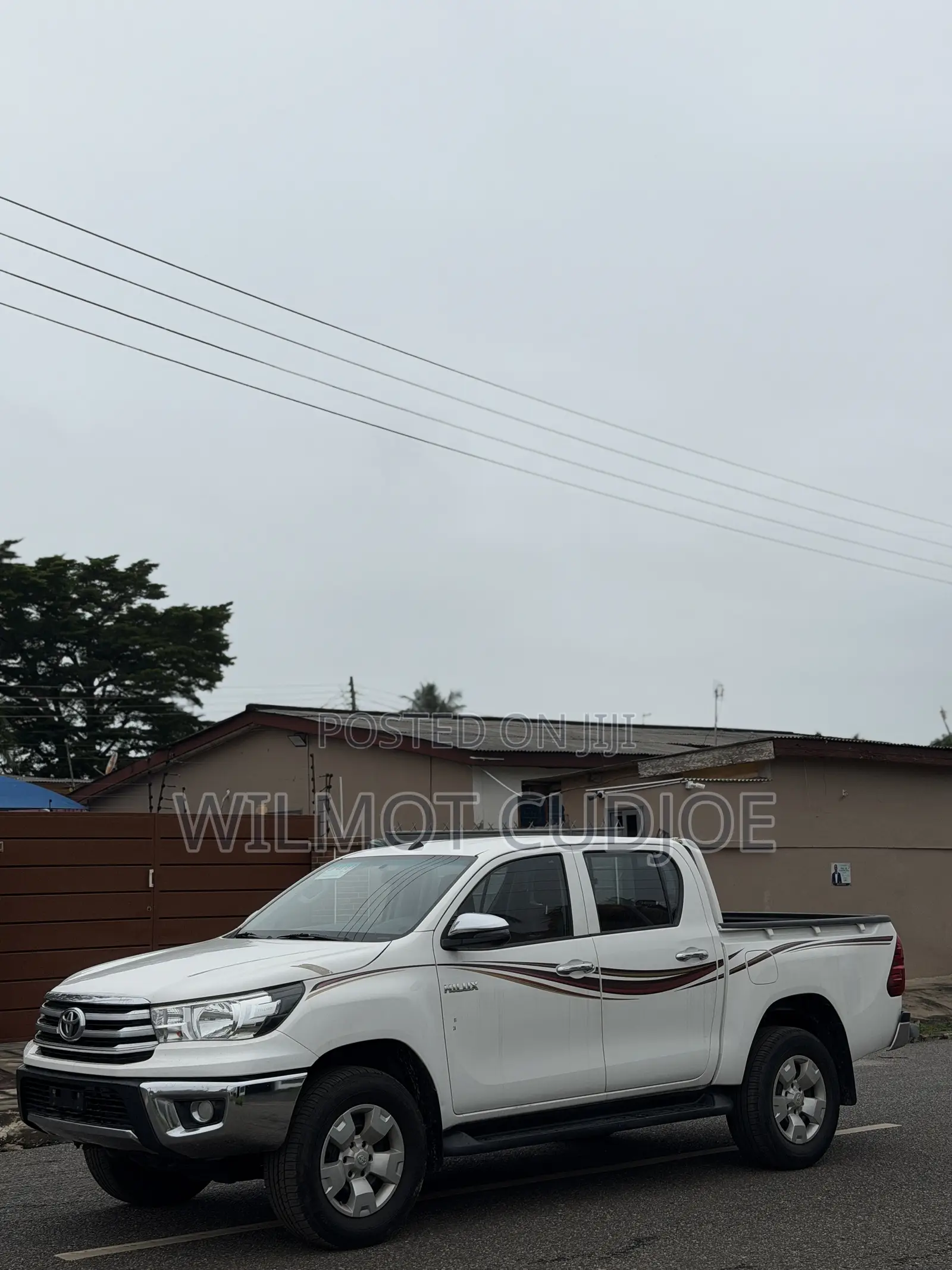 Toyota Hilux 2019 White