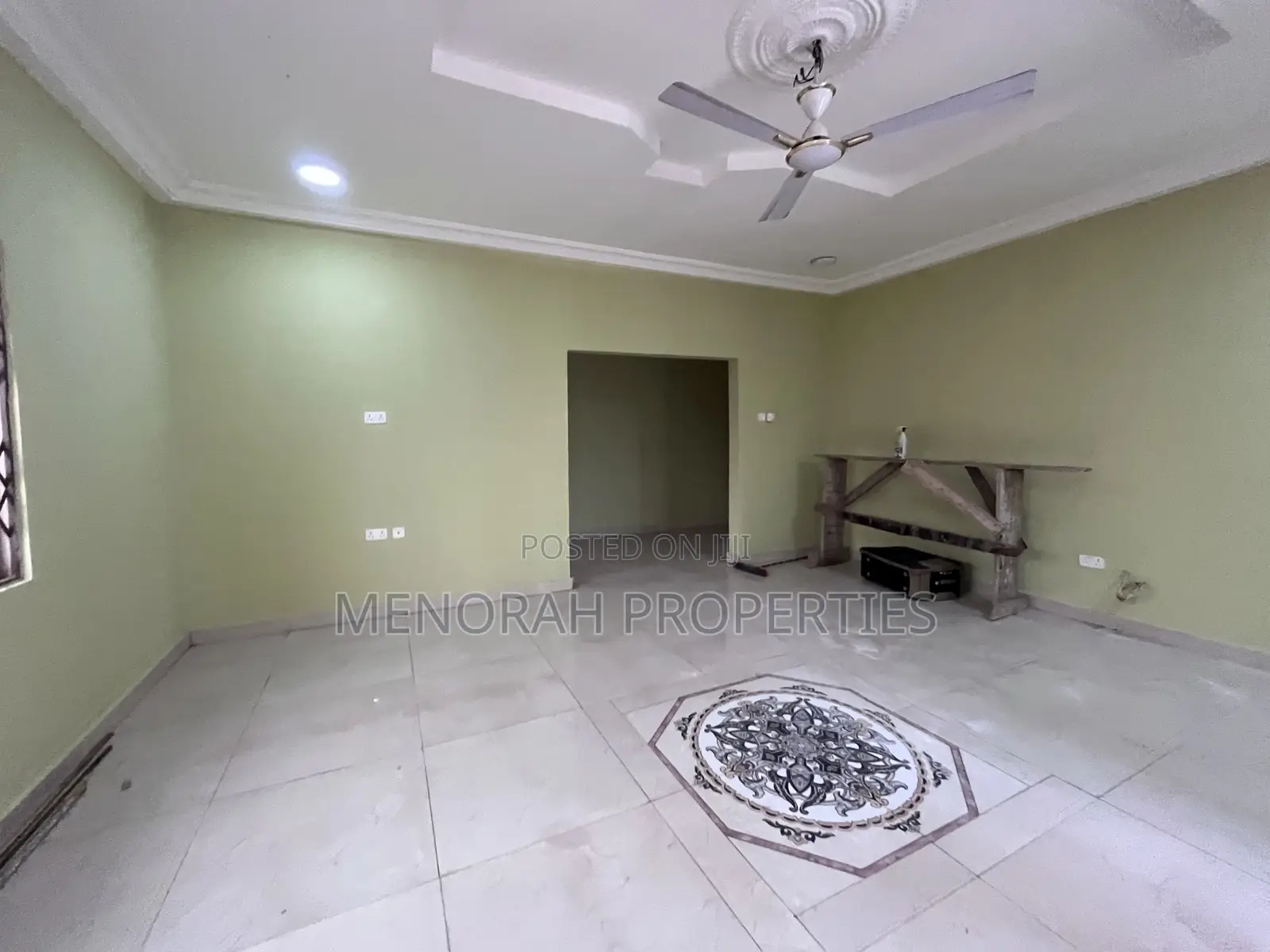2bdrm Apartment in Adenta Amrahia for rent