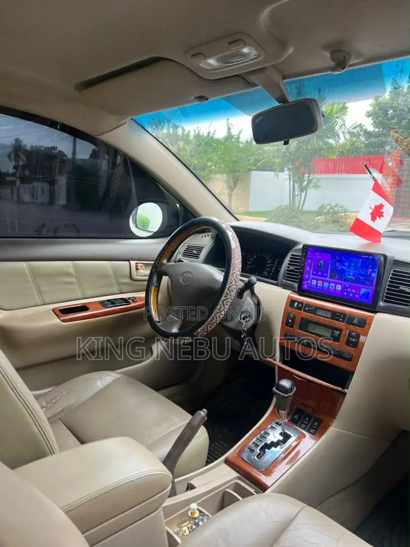 Toyota Corolla Altis 2013 Gold