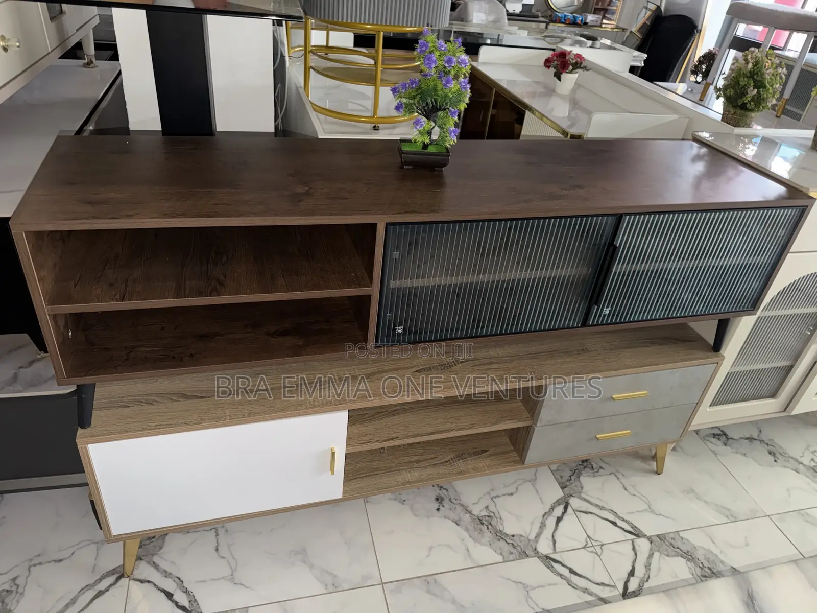 Modern TV Stand / Entertainment Console – Brand New