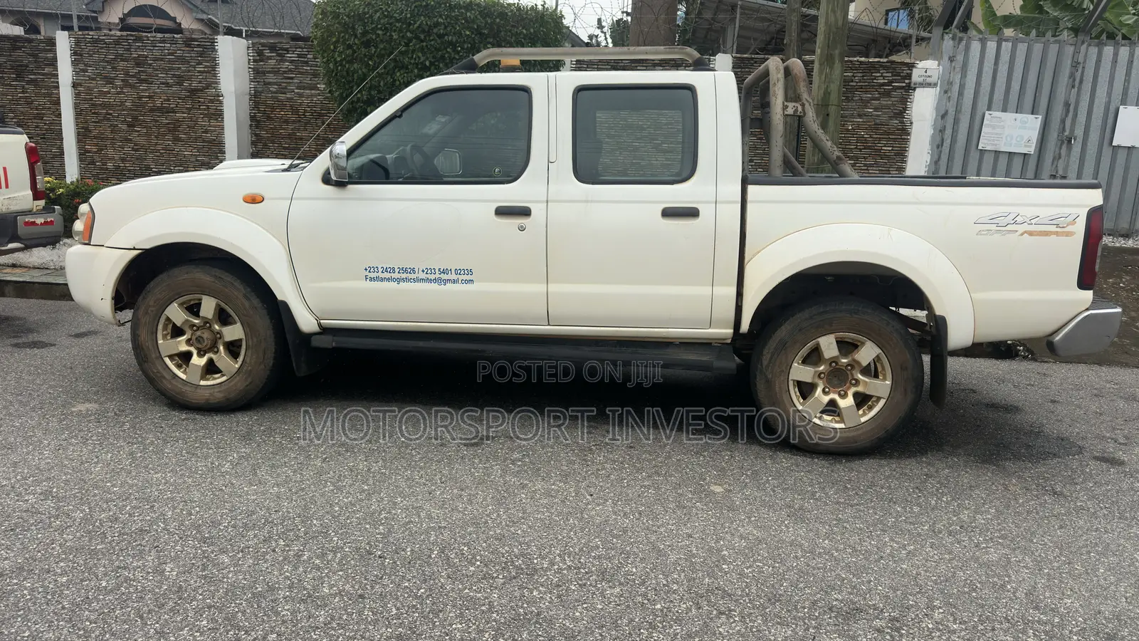 Nissan Hardbody 2018 White