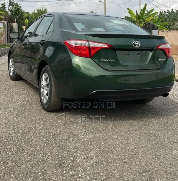 Toyota Corolla 2015 Green