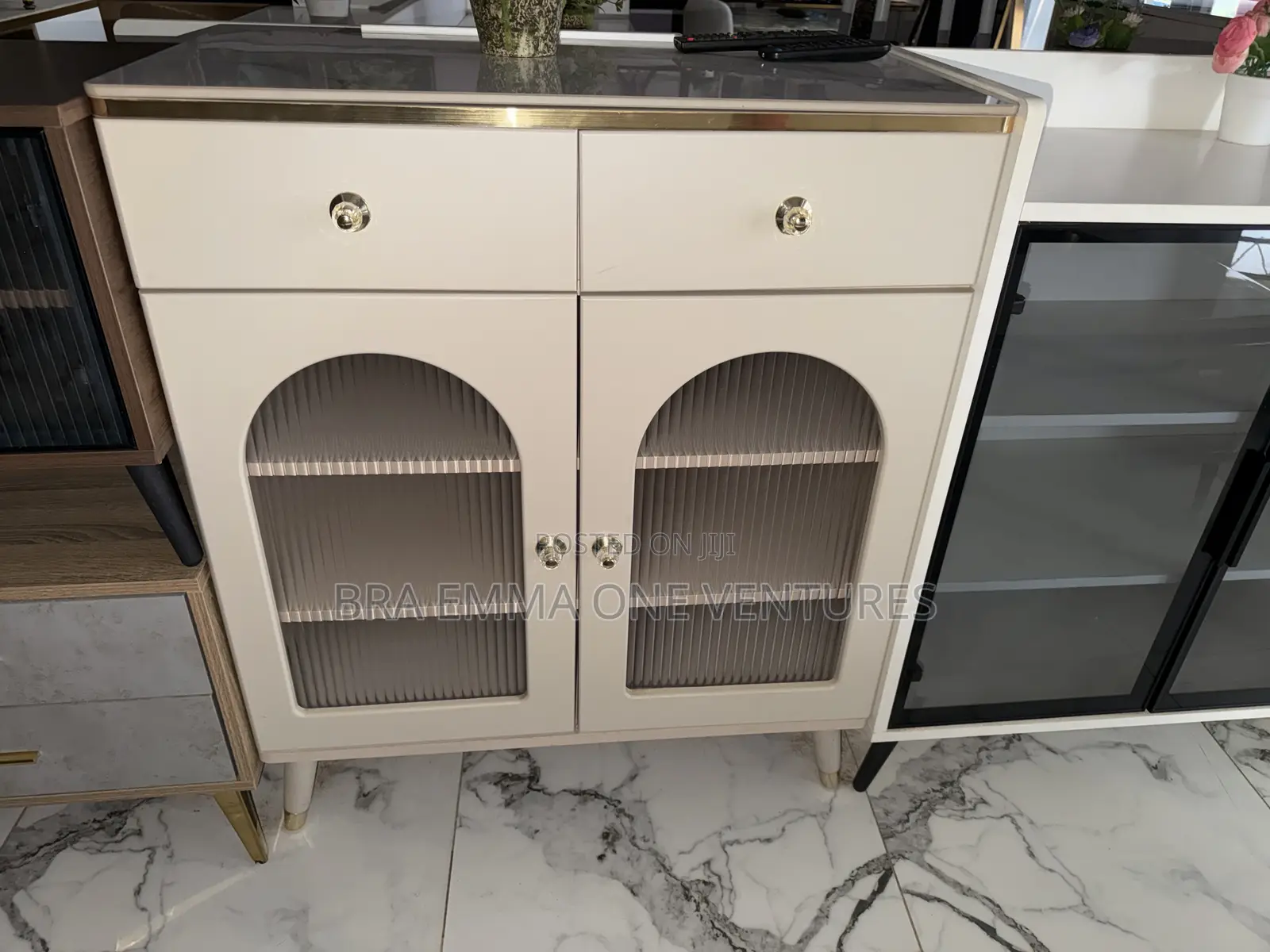 Luxury Cream Gold Storage Cabinet With Fluted Glass