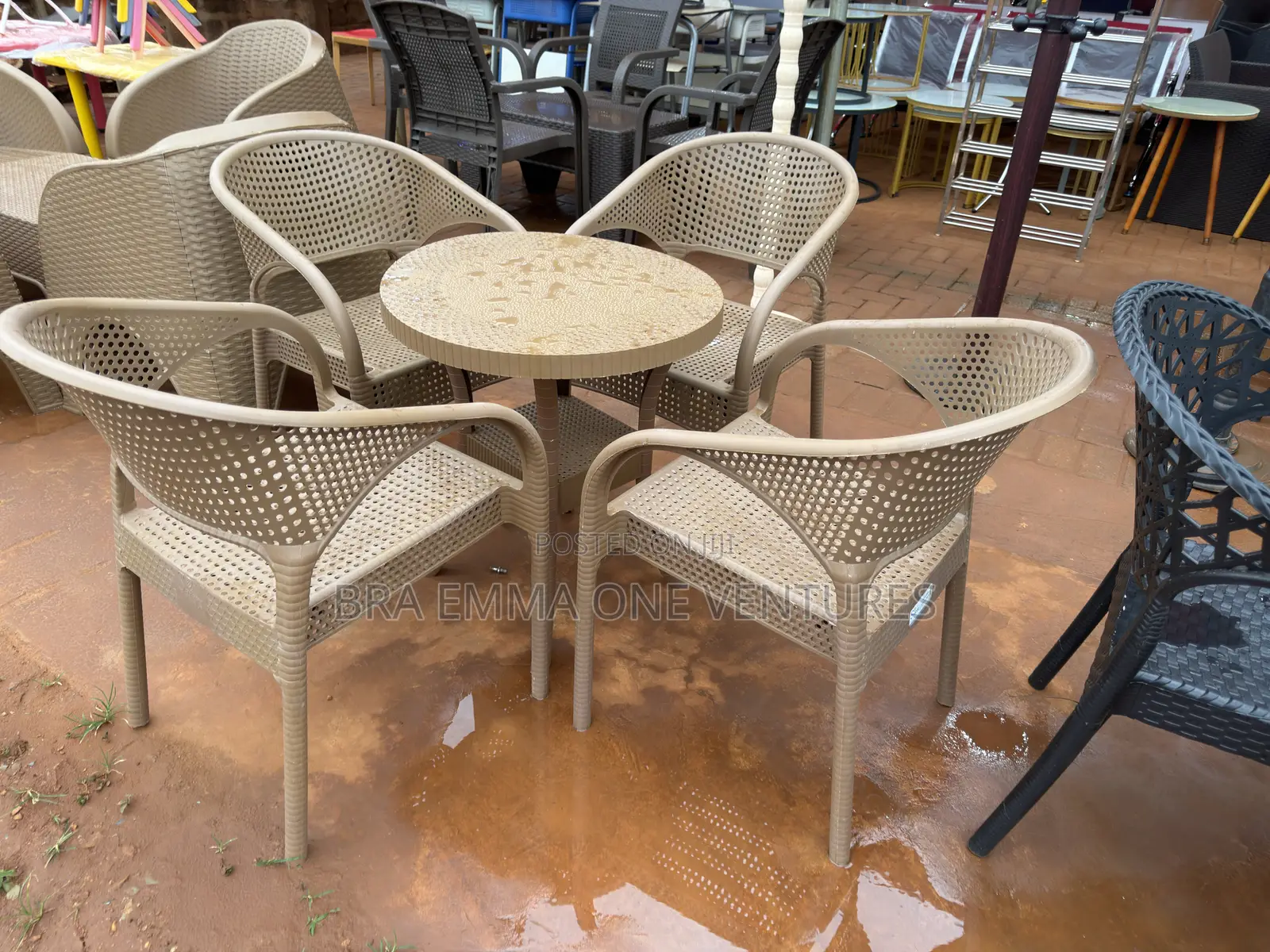 Premium Outdoor/Garden Table Chair Set – 4 Seater