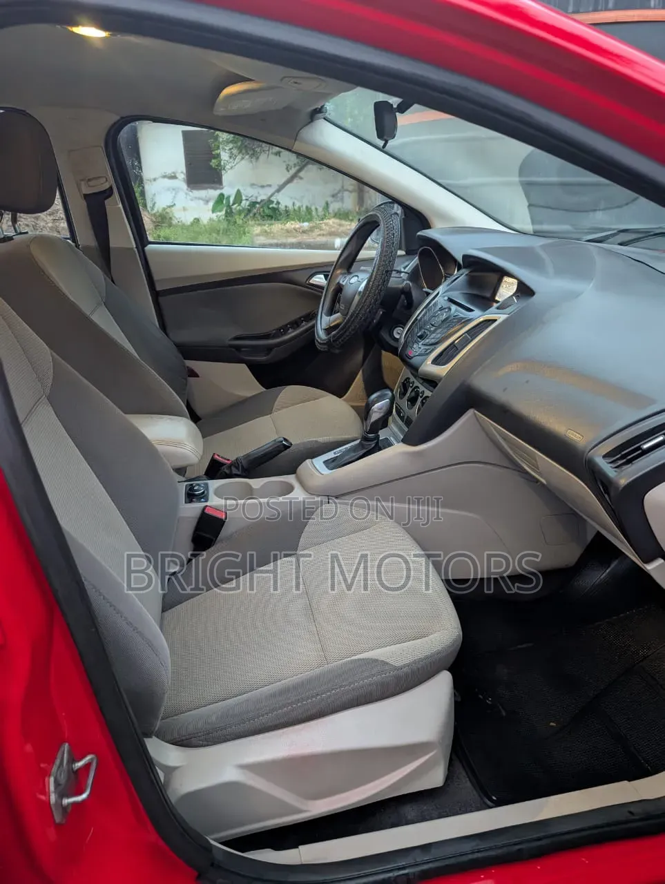 Ford Focus 2013 Red