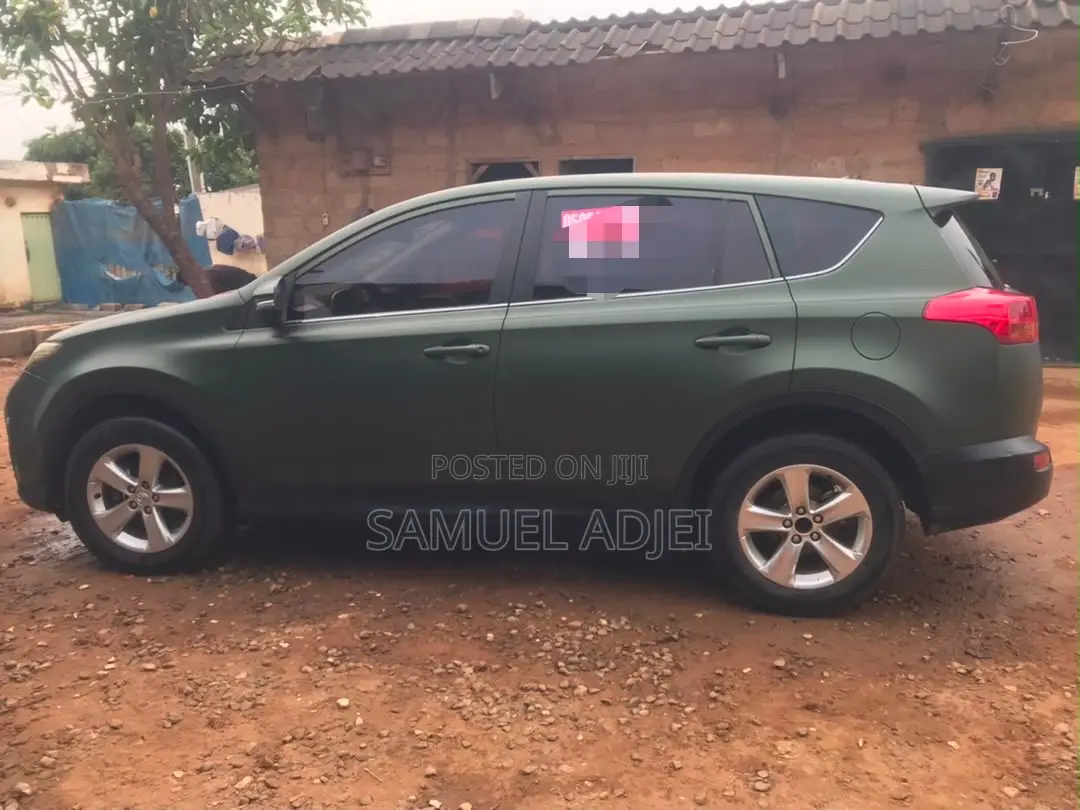Toyota RAV4 2015