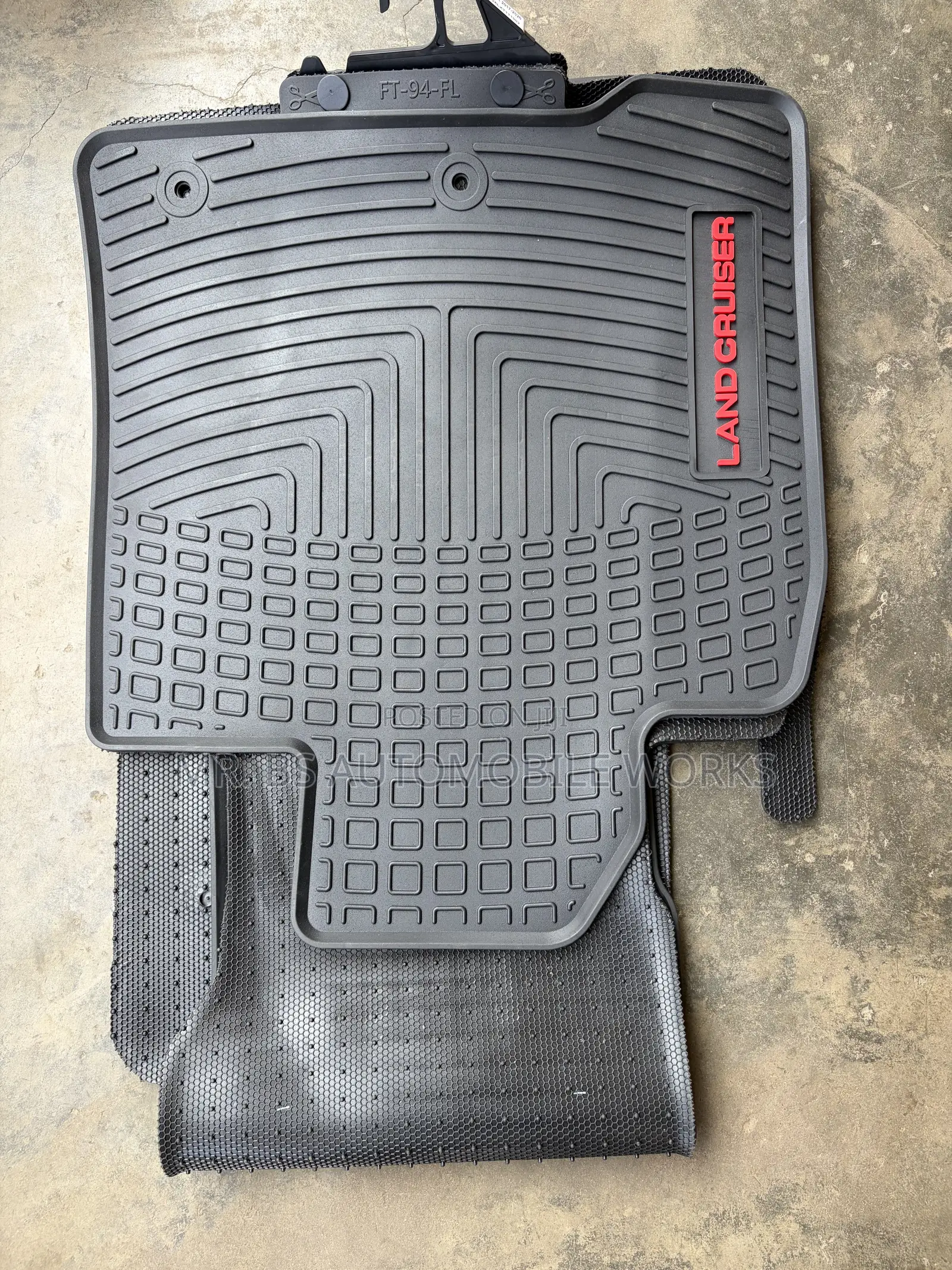 Toyota Land Cruiser Floor Mat (Carpet)