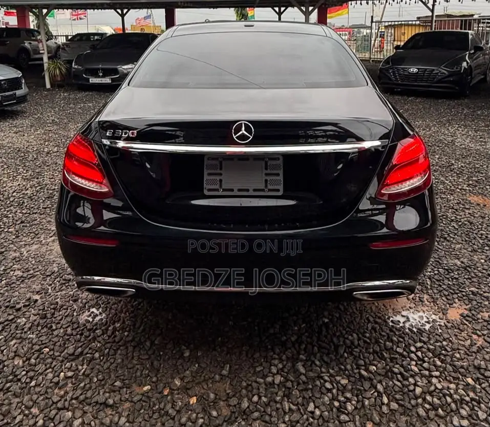 Mercedes-Benz E300 4Matic AWD Sedan (2.0L 4cyl 9A) 2017 Black