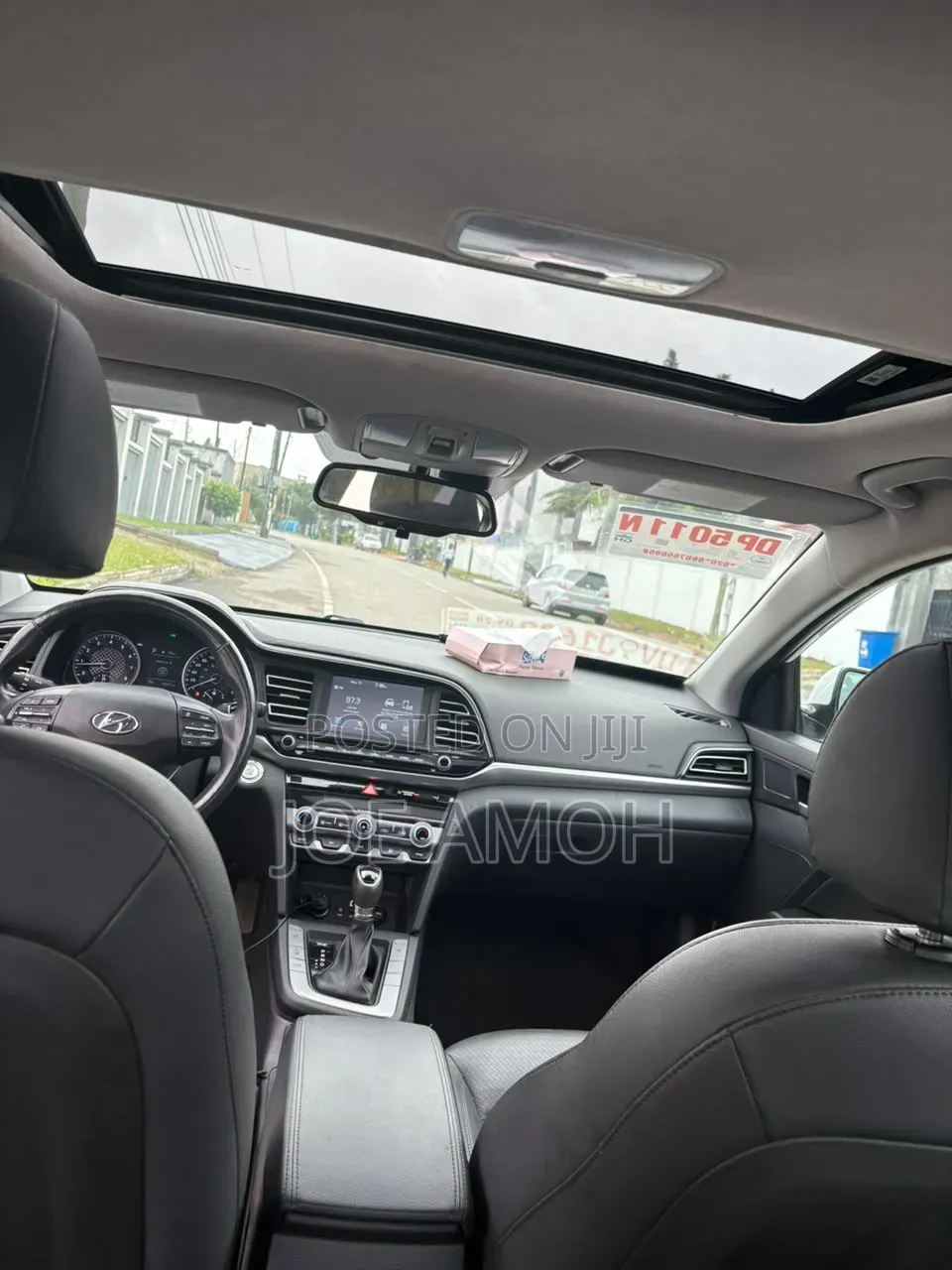 Hyundai Elantra 2019 White