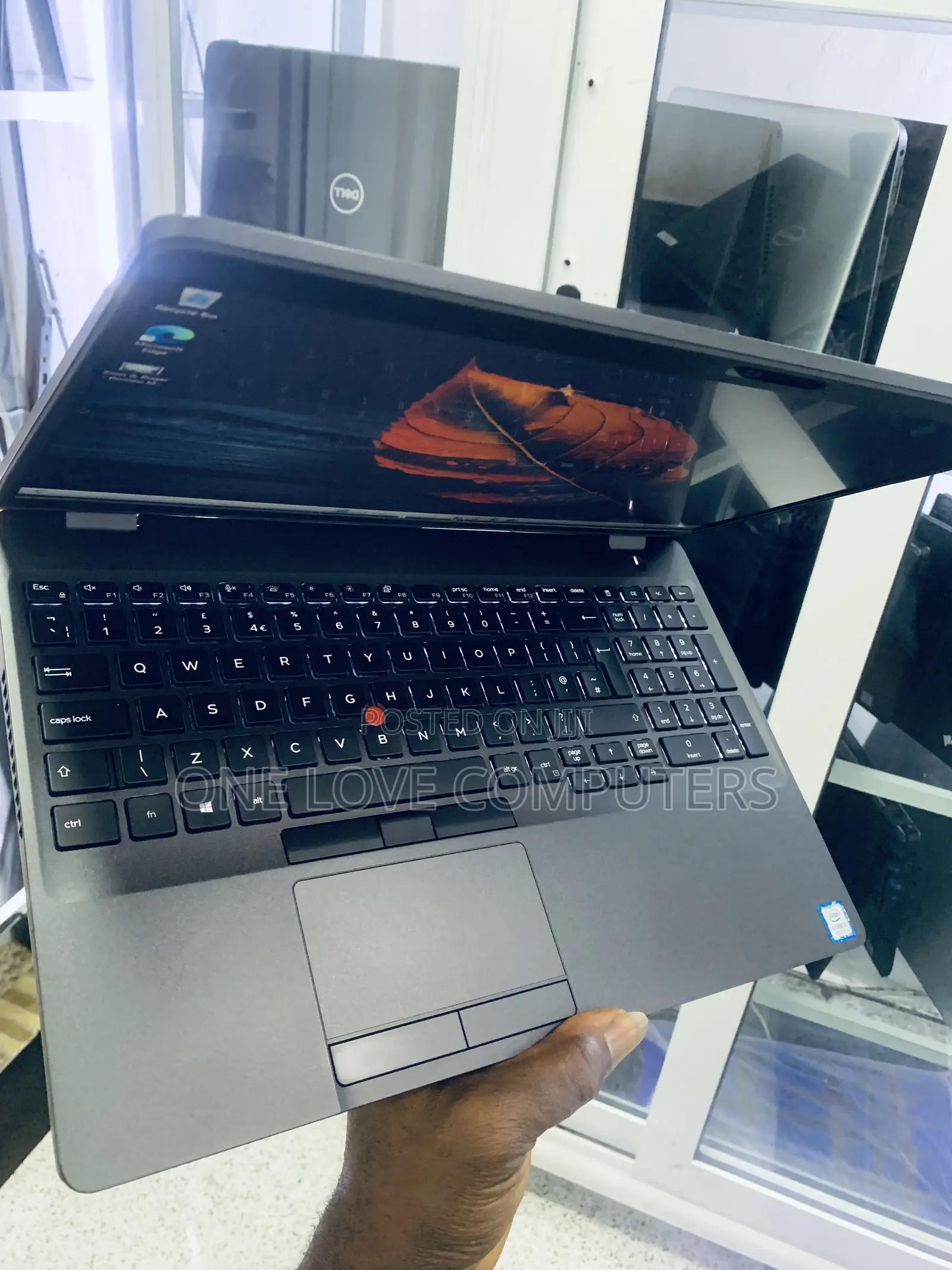 Laptop Dell Latitude 5500 8GB Intel Core i5 SSD 256GB