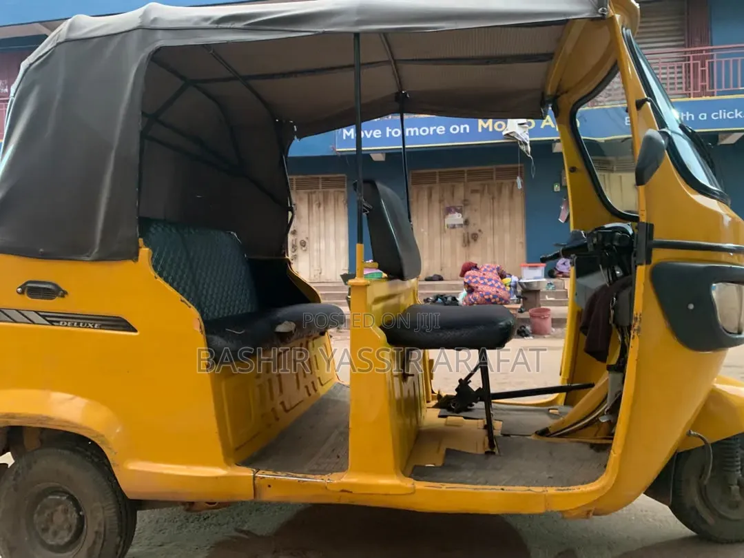 TVS King Deluxe Plus iTouch Start 2023 Yellow
