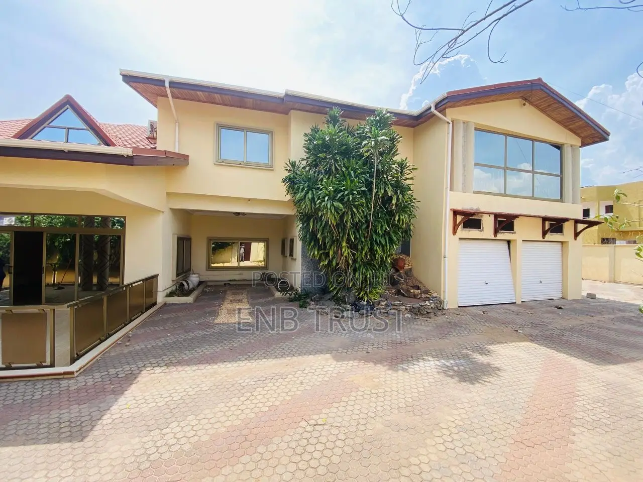 5bdrm Duplex in Achimota, Mile 7 for rent