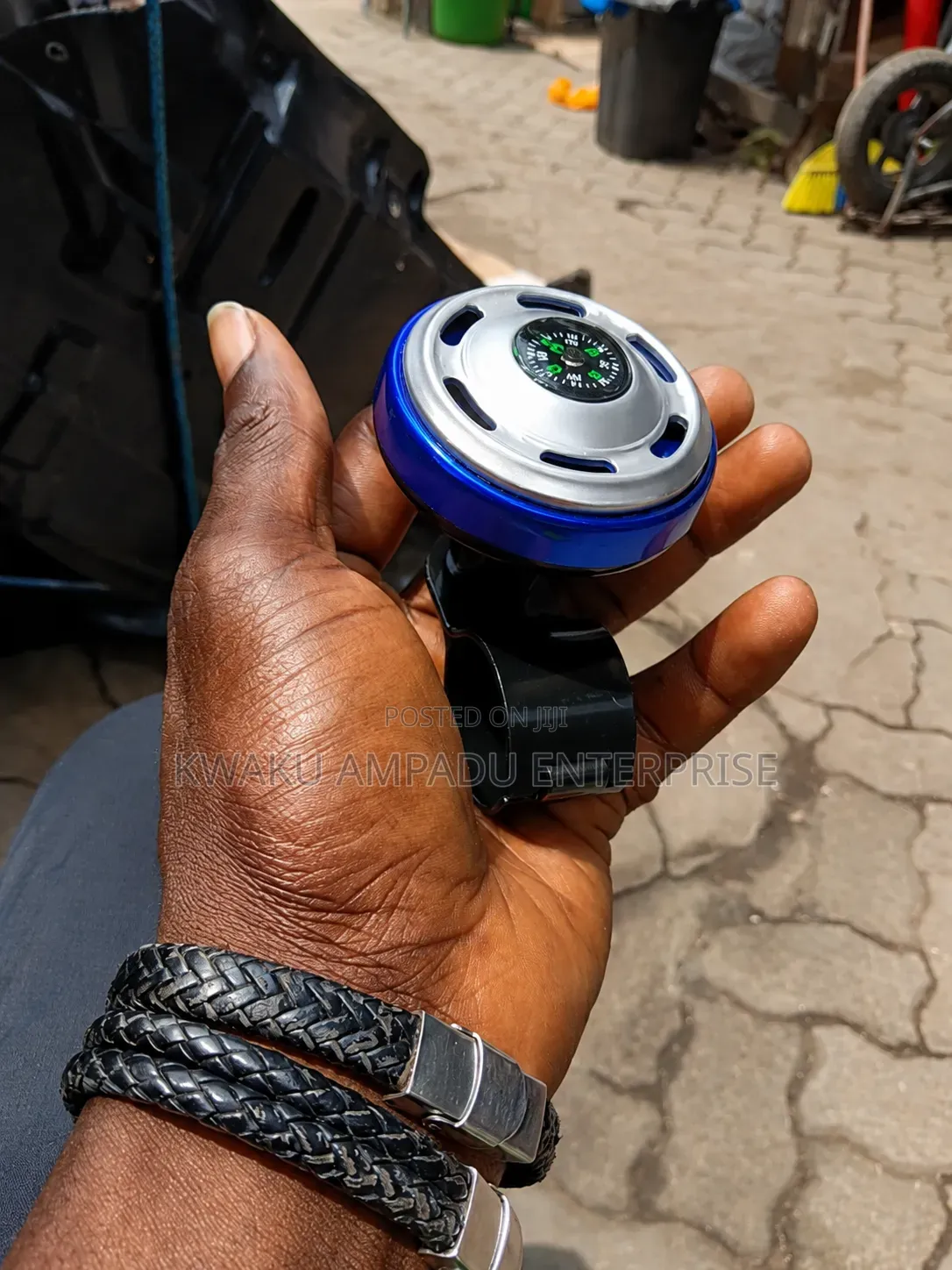 Steering Knob With Compass - Universal