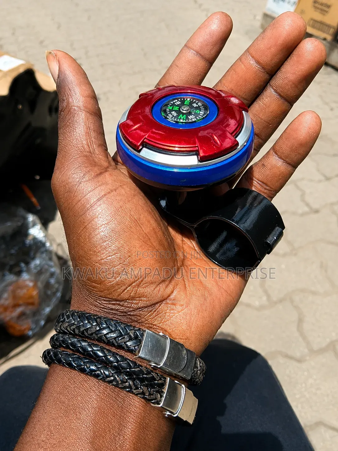 Steering Knob With Compass - Universal