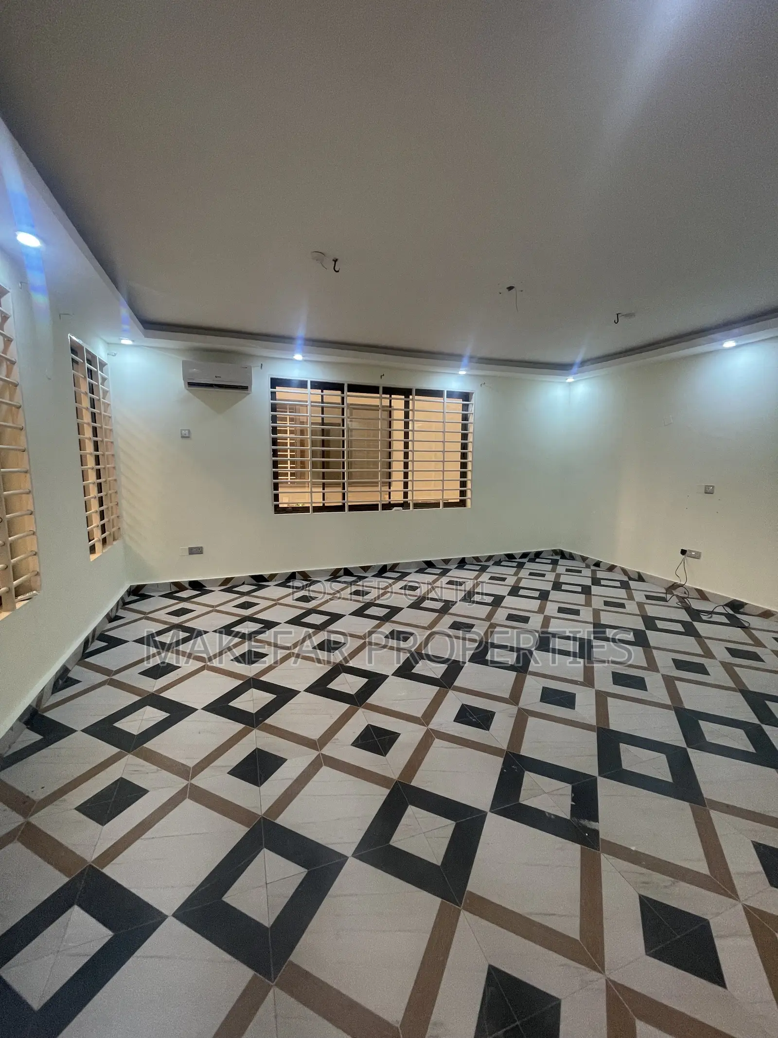 3bdrm Apartment in Ashaley Botwe for rent
