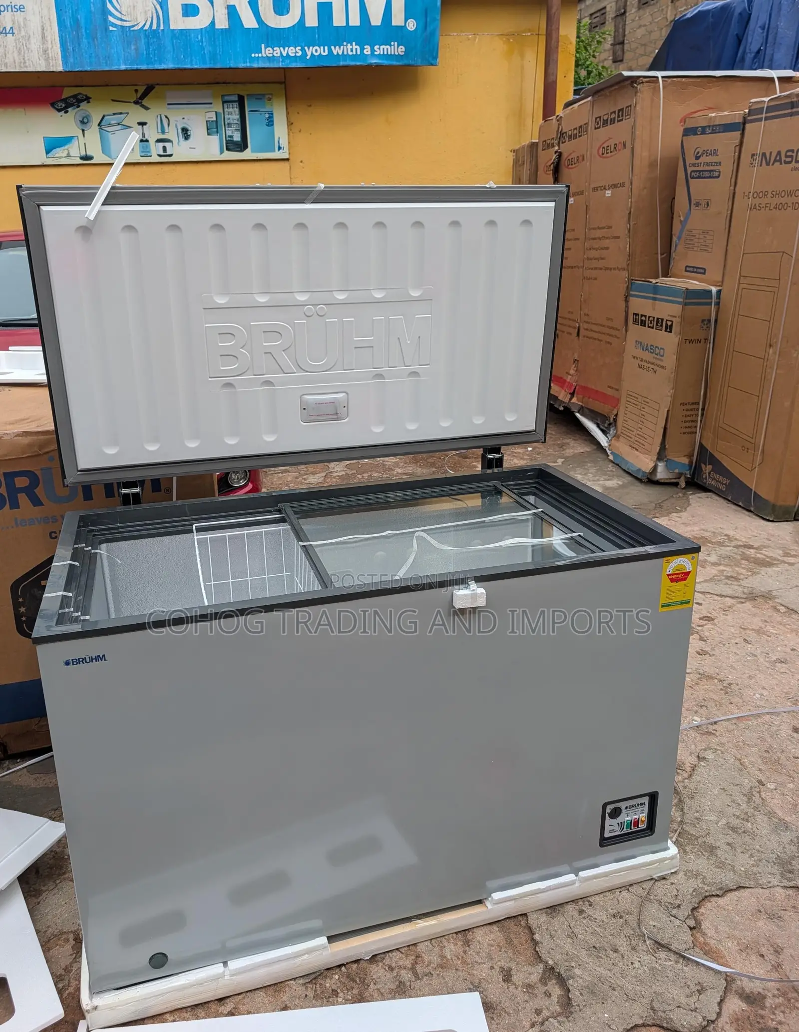 BRUHM 410MR CHEST FREEZER 368Litres With Tempered Glass