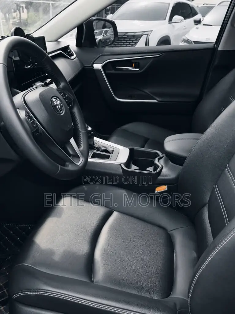 Toyota RAV4 2024 Black