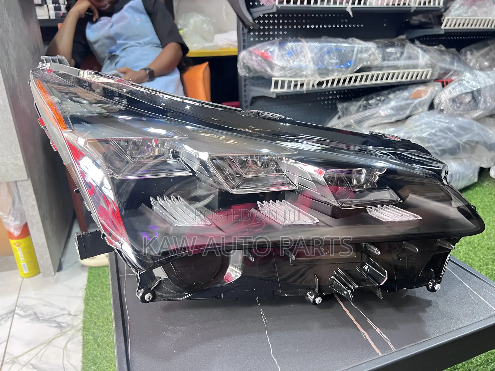2016,2017,2018,2019,2020,2021,2022 Headlight for Lexus NX200