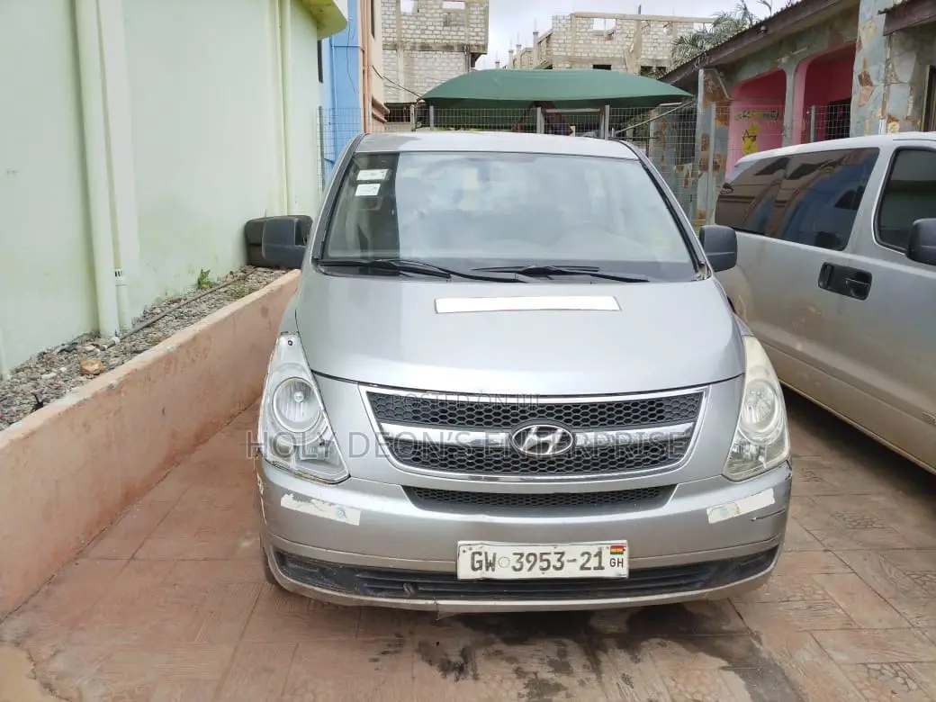 Hyundai Starex 2015 Silver