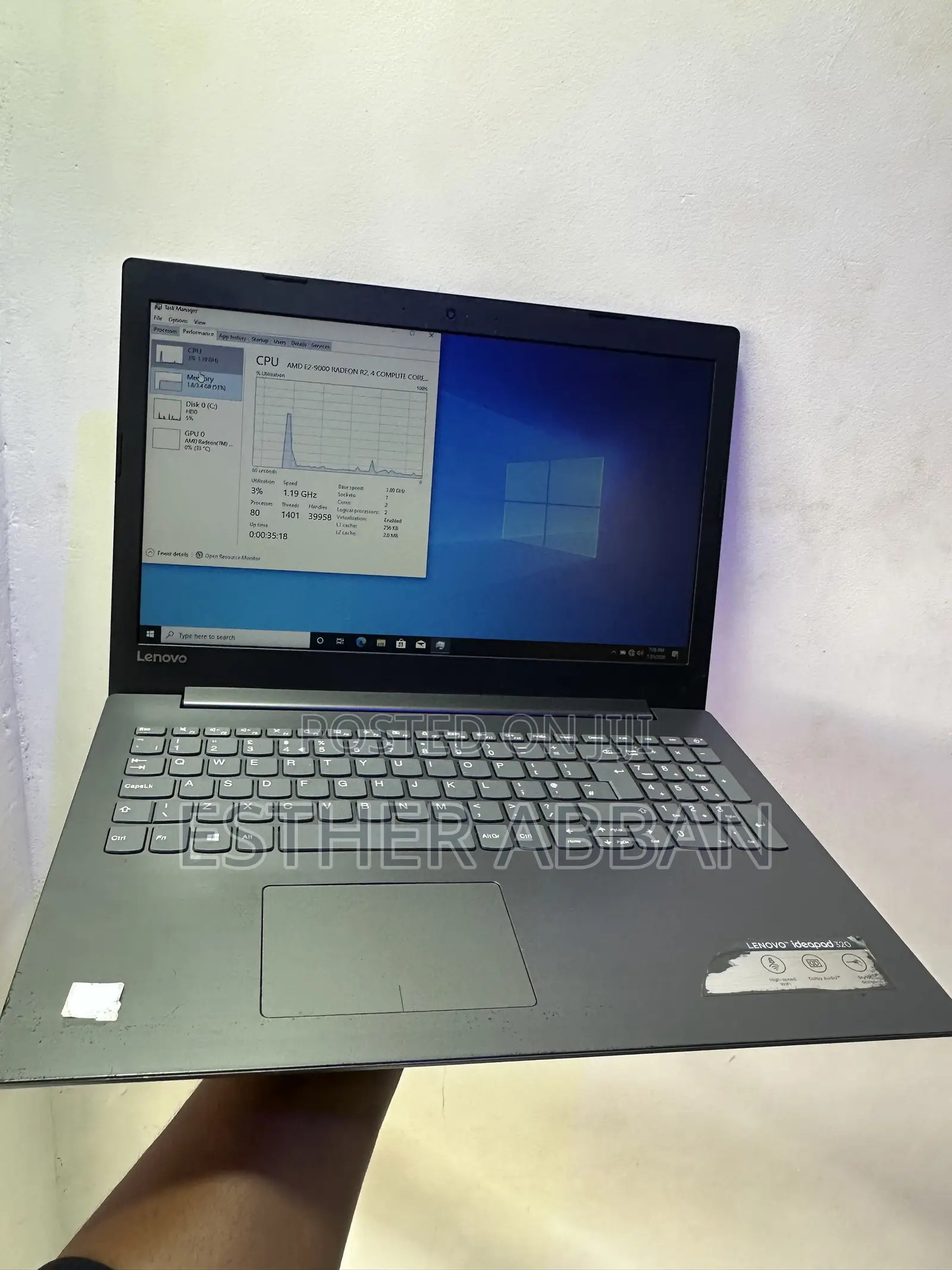 Laptop Lenovo IdeaPad 300 4GB AMD Ryzen HDD 500GB