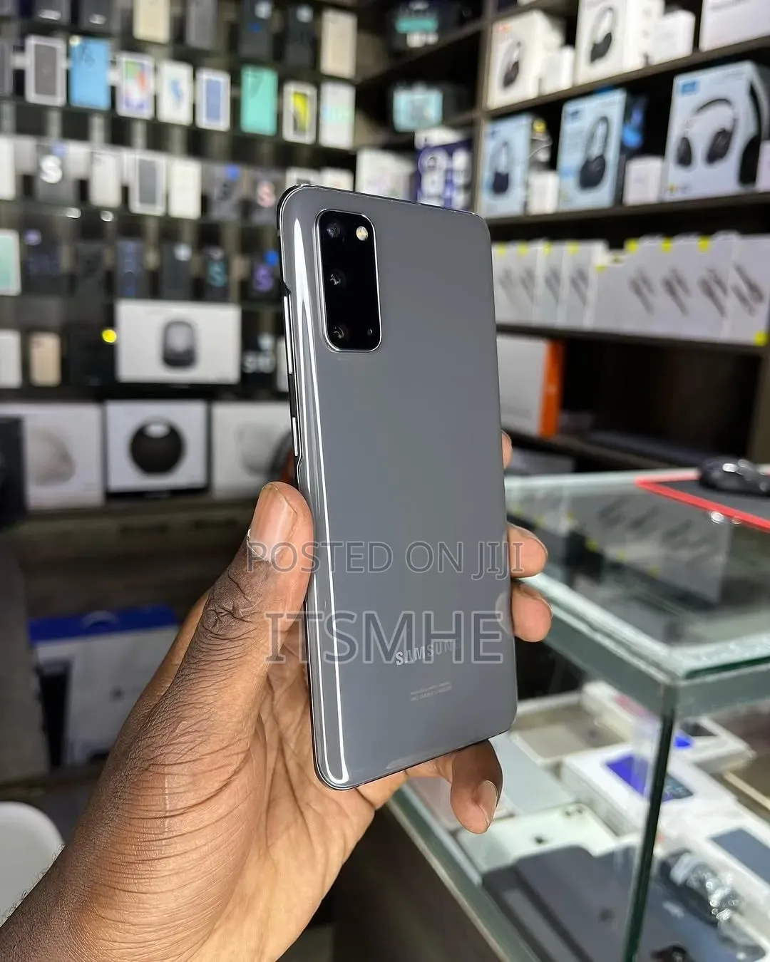 New Samsung Galaxy S20 128 GB Gray