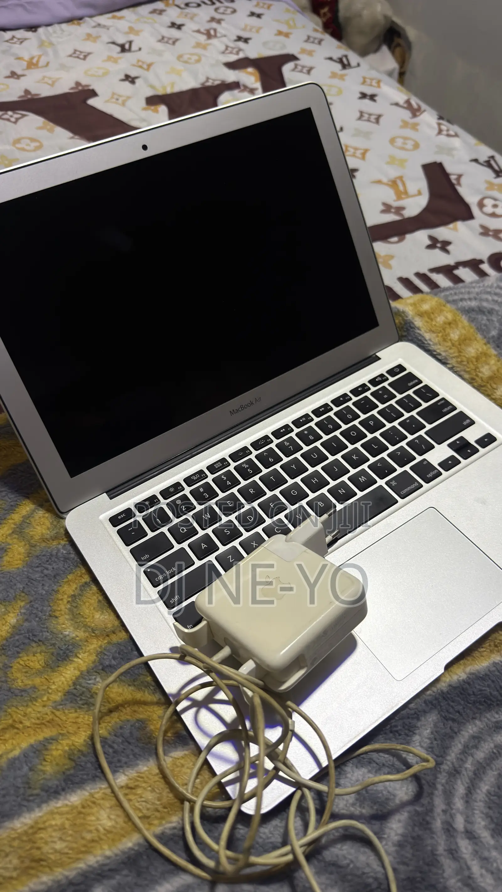 Laptop Apple MacBook Air 8GB Intel SSD 256GB