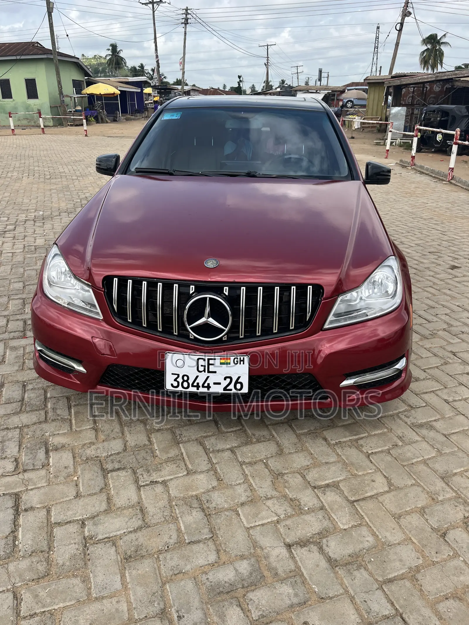 Mercedes-Benz C300 2012 Red