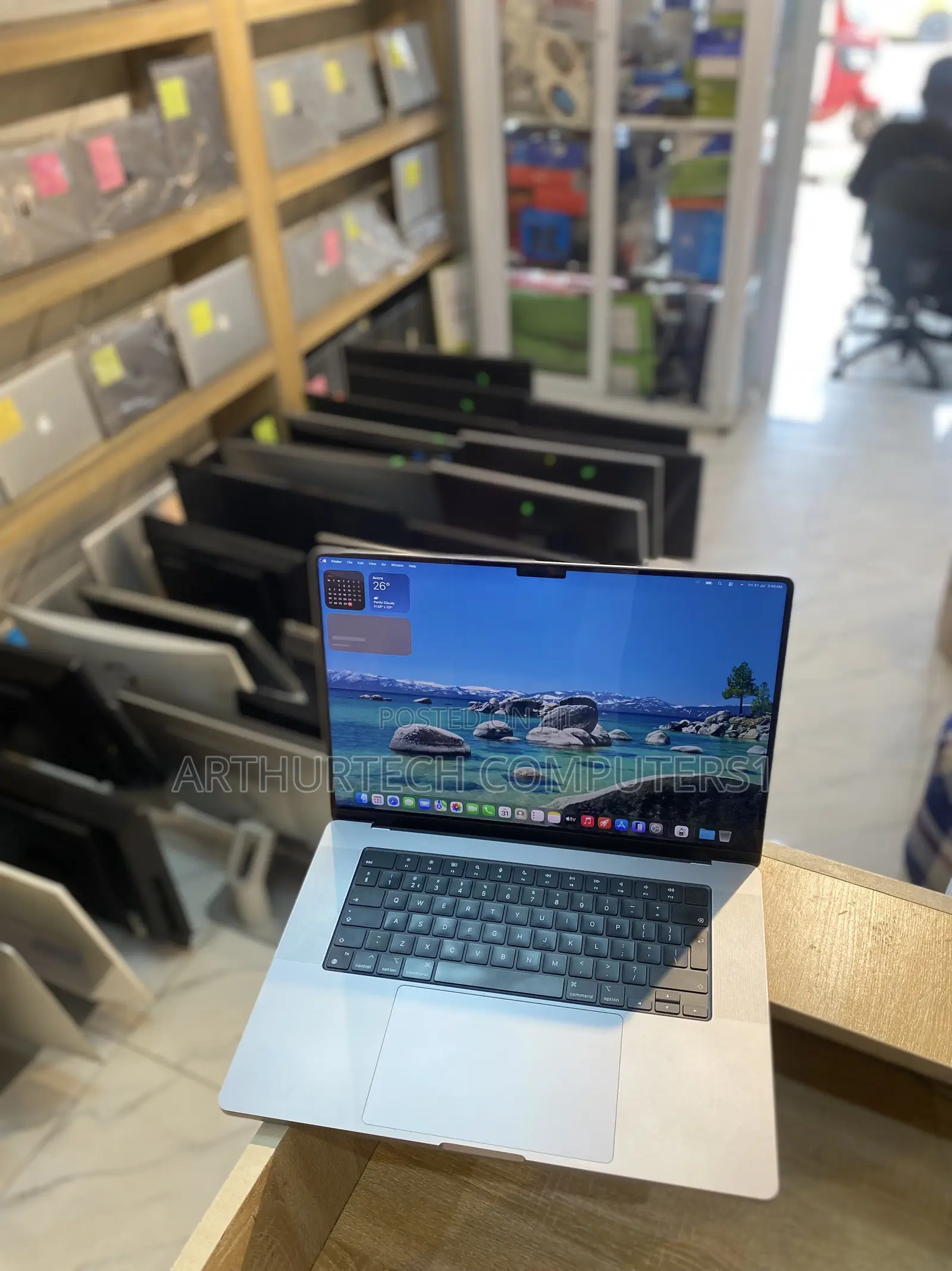 Laptop Apple MacBook Pro 2023 M2 Pro 32GB Apple M2 SSD 1T