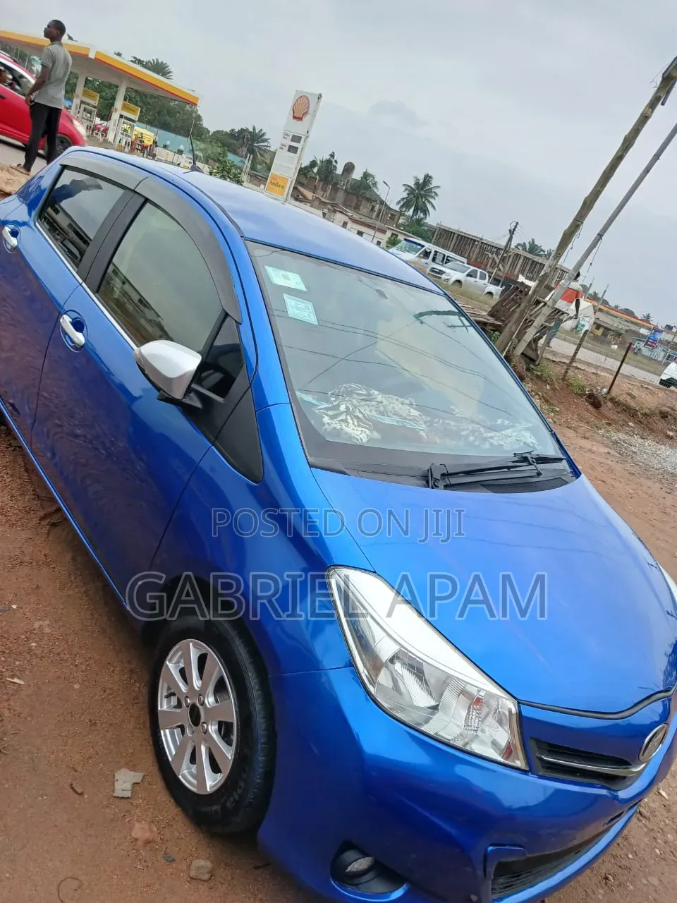 Toyota Vitz 2013 Blue