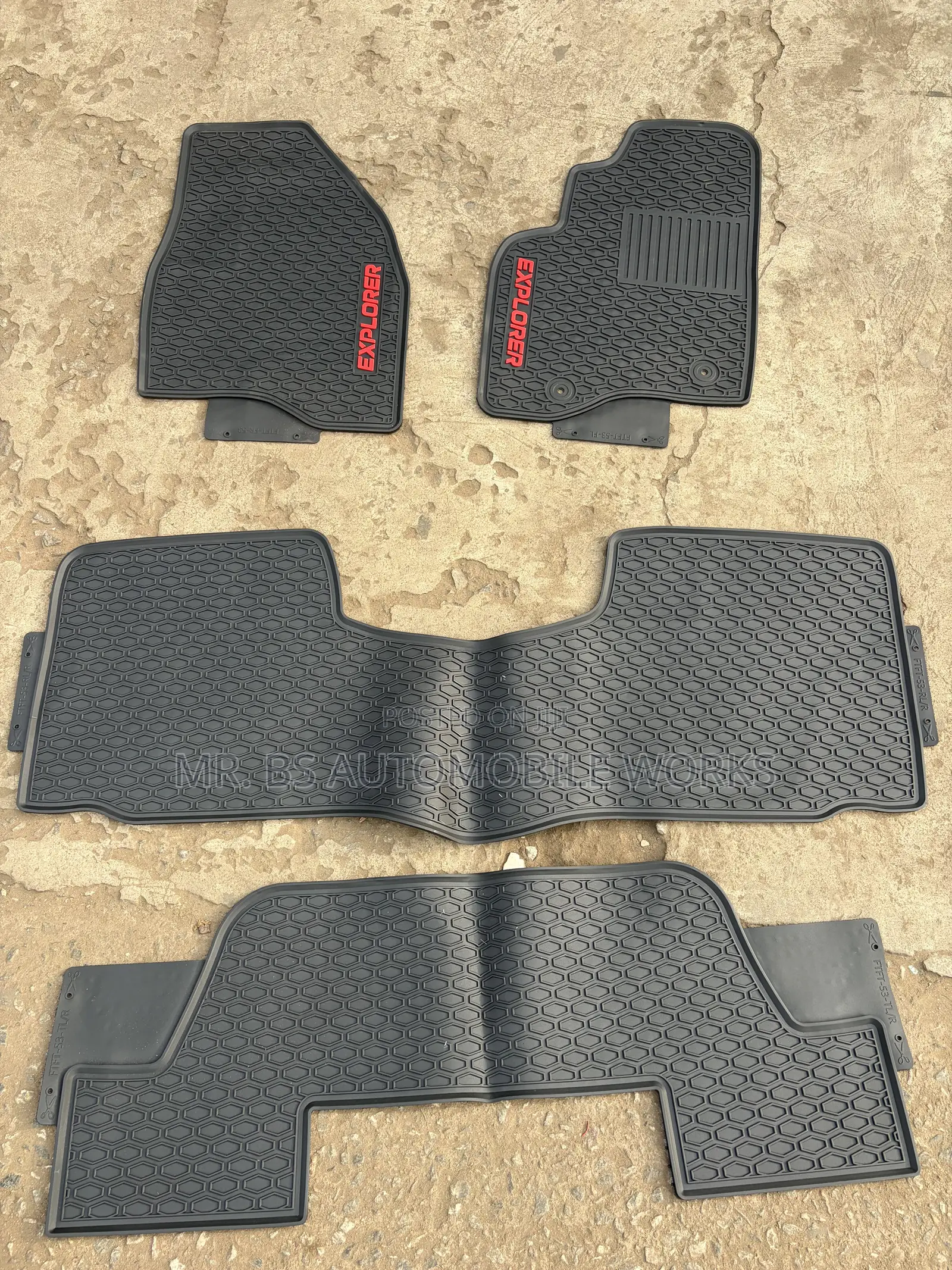 Ford Explorer Floor Mats 7 Seater (Carpets)
