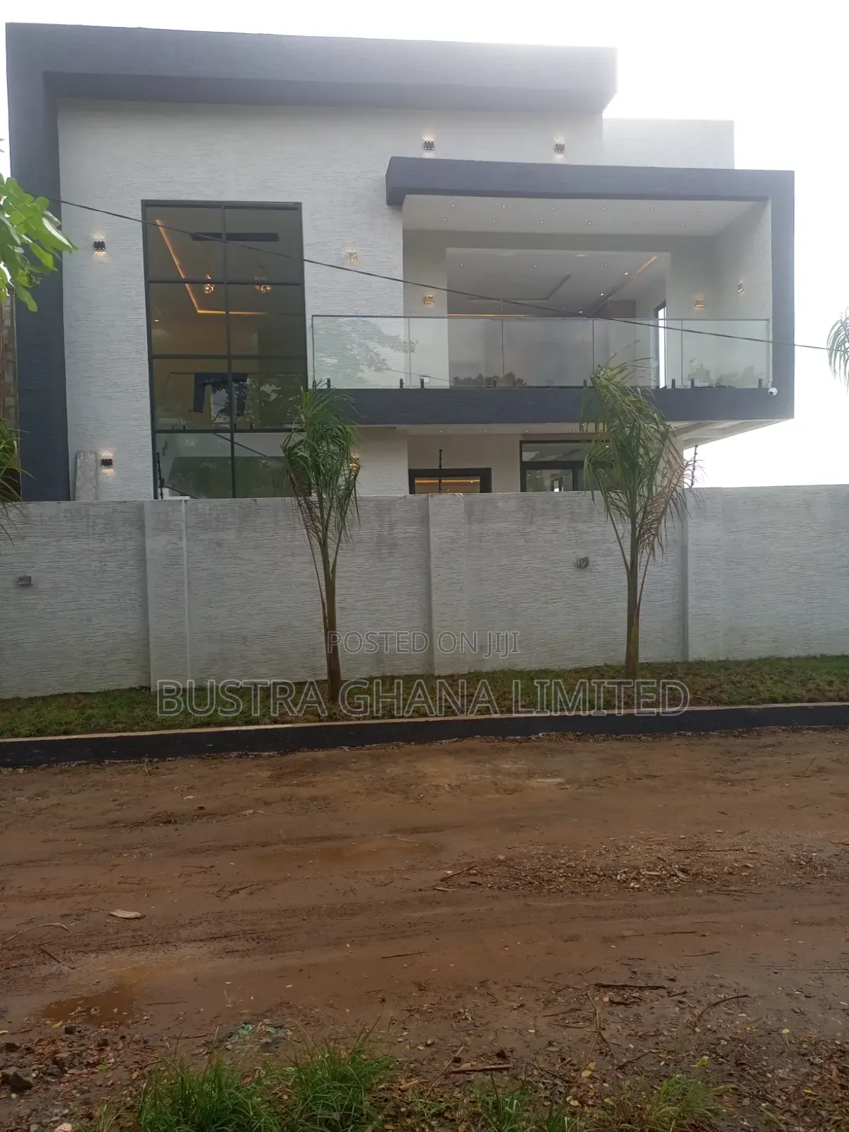 4bdrm Mansion in Pokuase Acp for sale