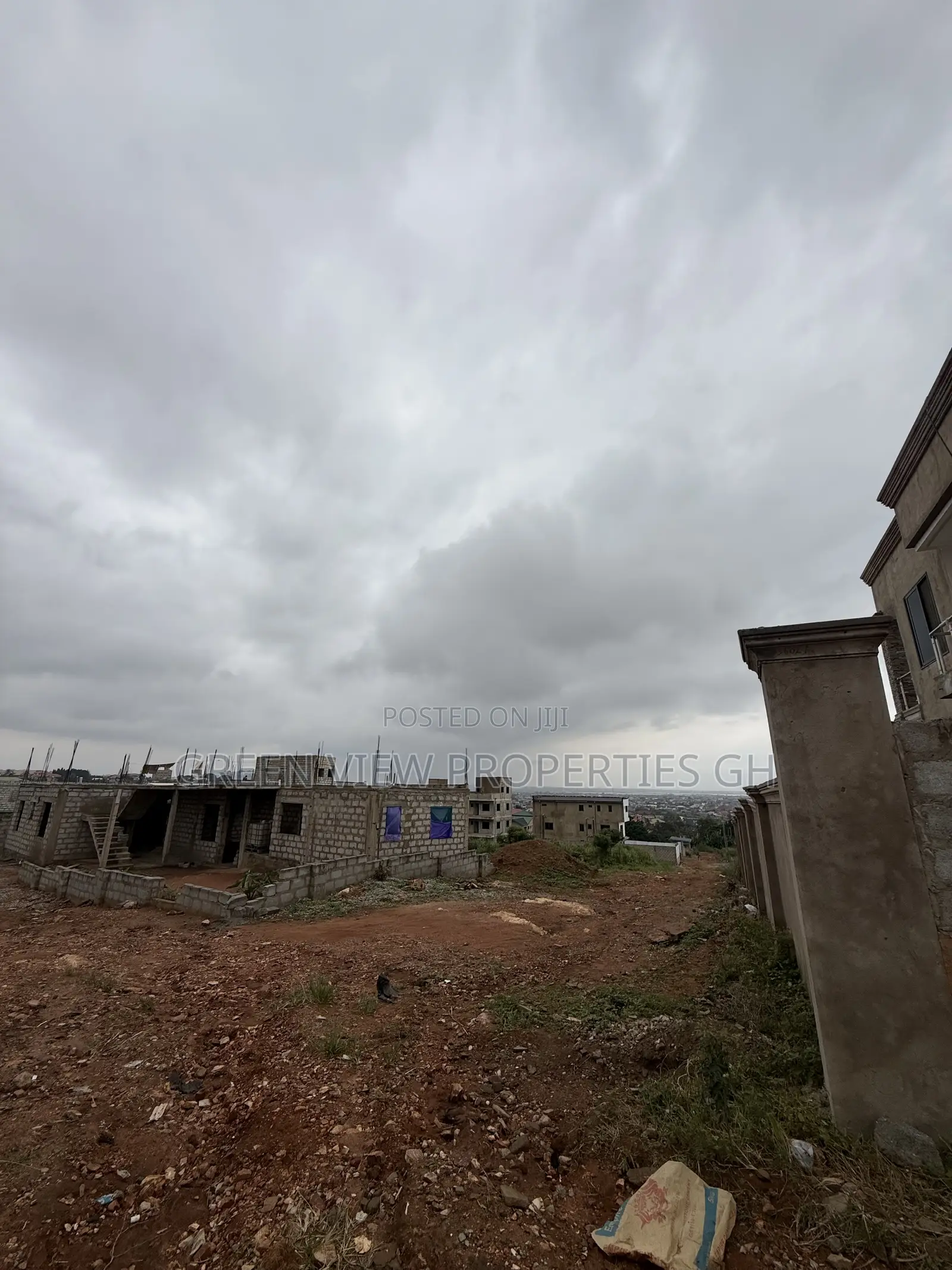 Registered Land for Sale – Kings University / West Hills Mall Enclave